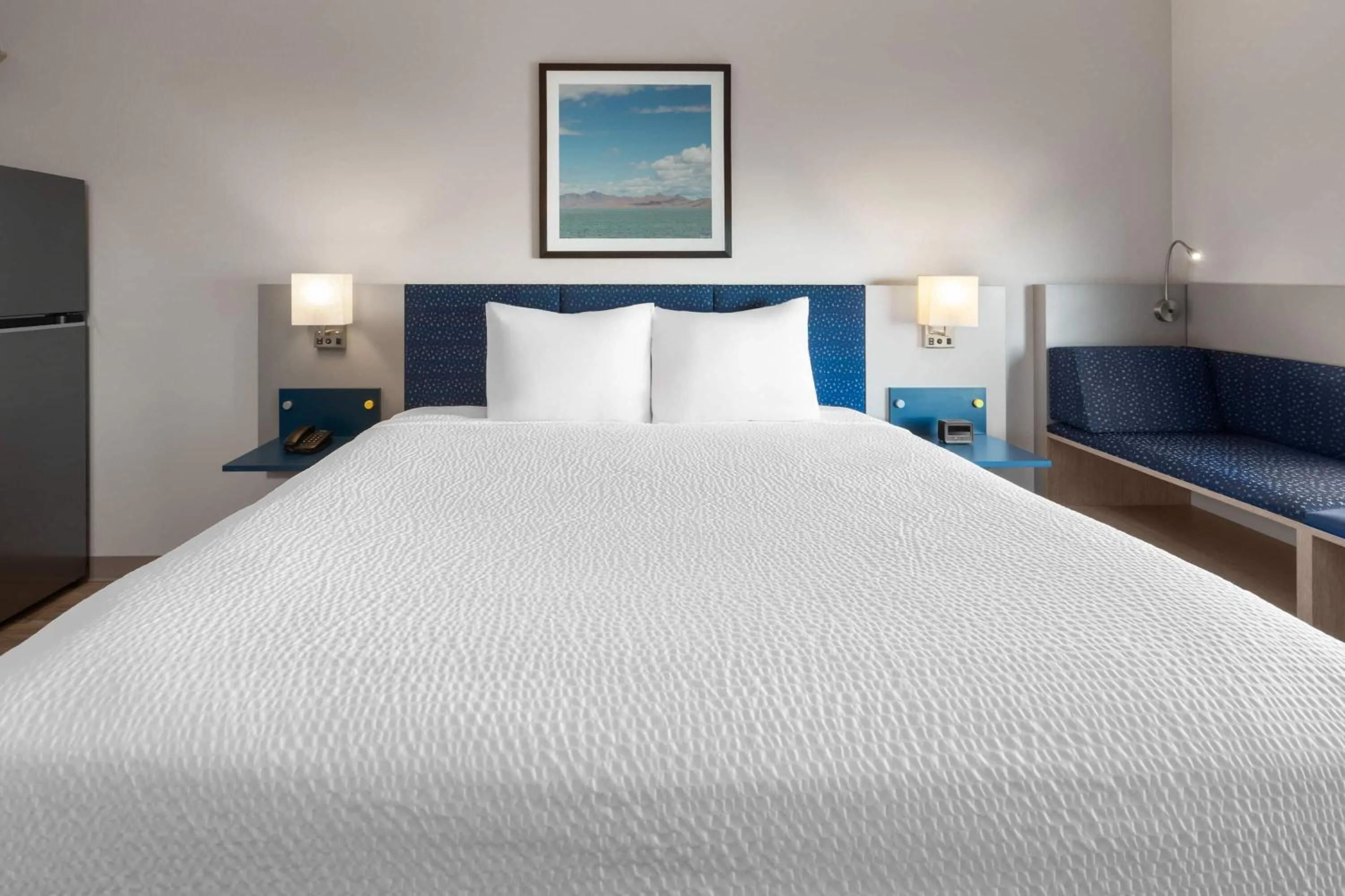 Photo of the whole room, Bed in Microtel Inn & Suites by Wyndham Tooele