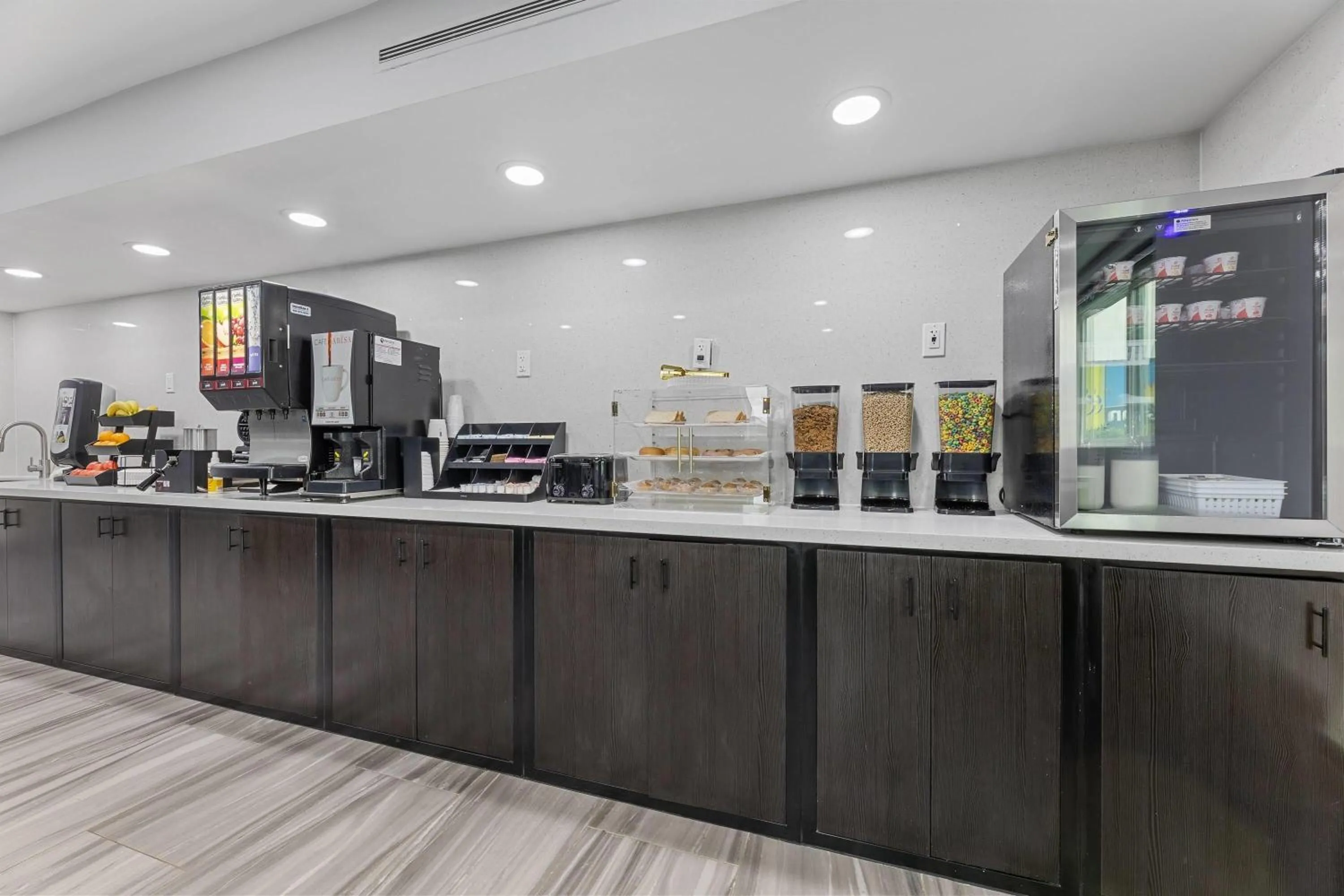 Property building in Super 8 by Wyndham Texas City