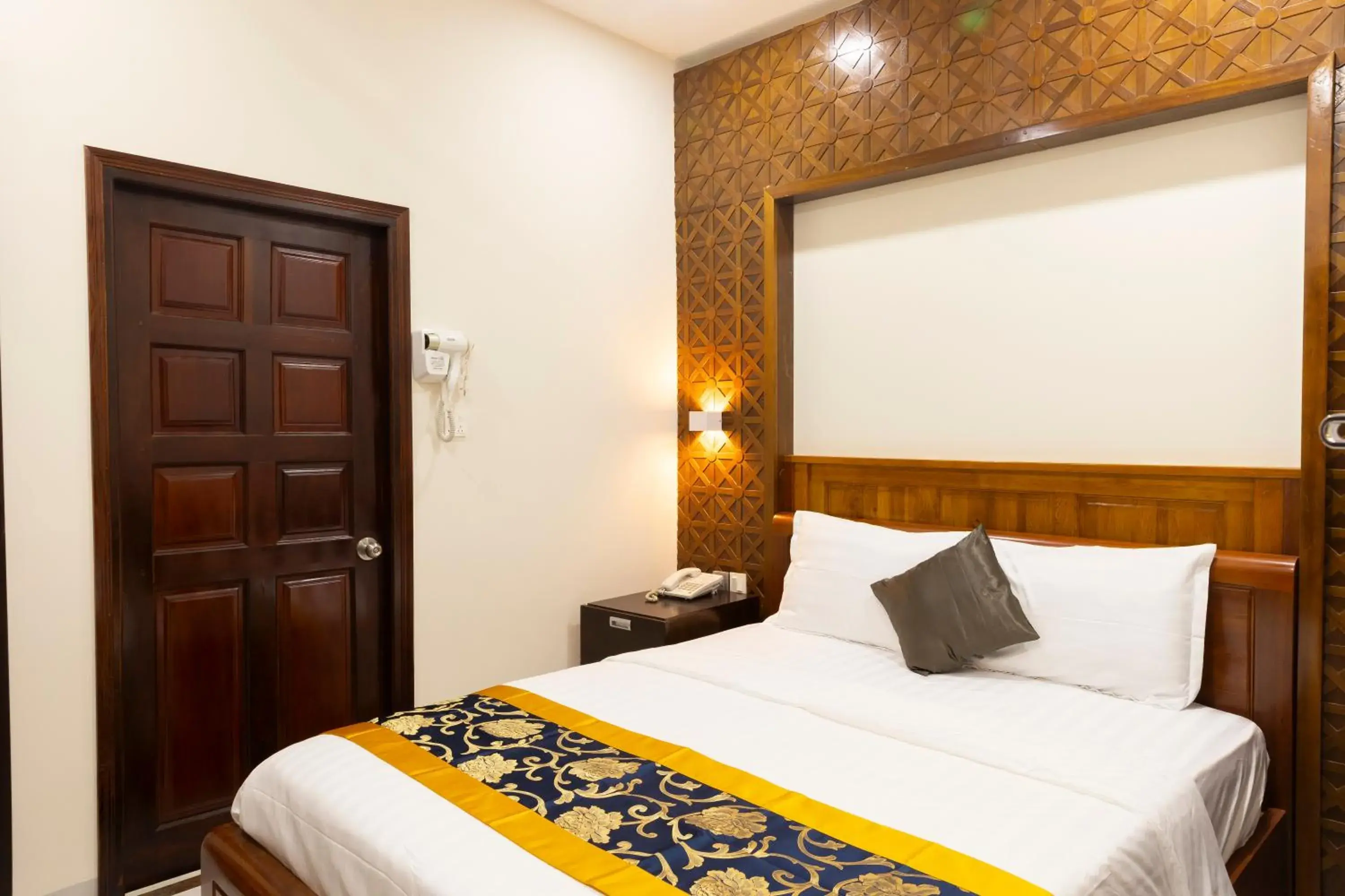 Large Double Room in Atana Saigon Boutique Hotel II Large Double Room in Atana Saigon Boutique Hotel II
