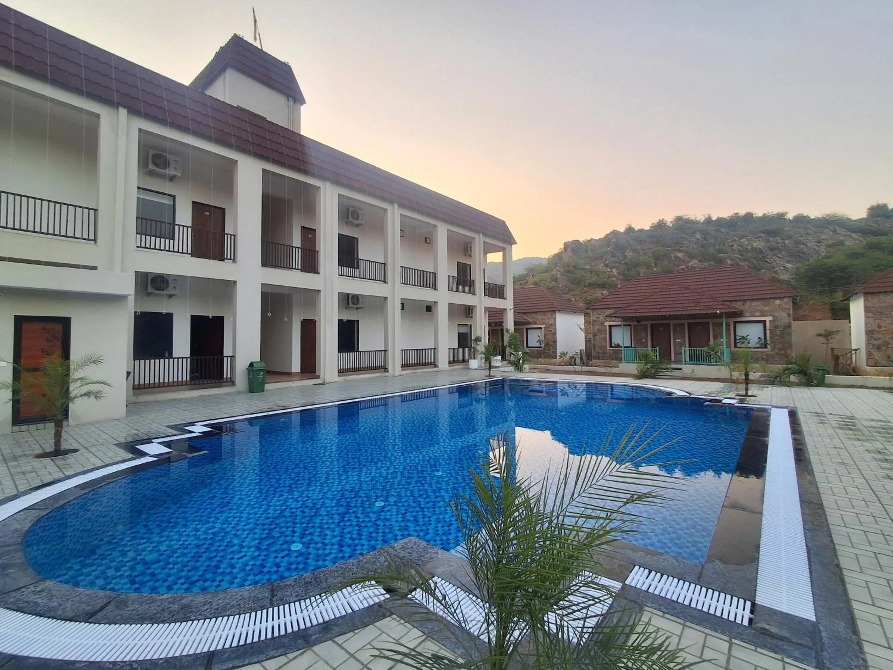 Day in Orchard Hills Resorts