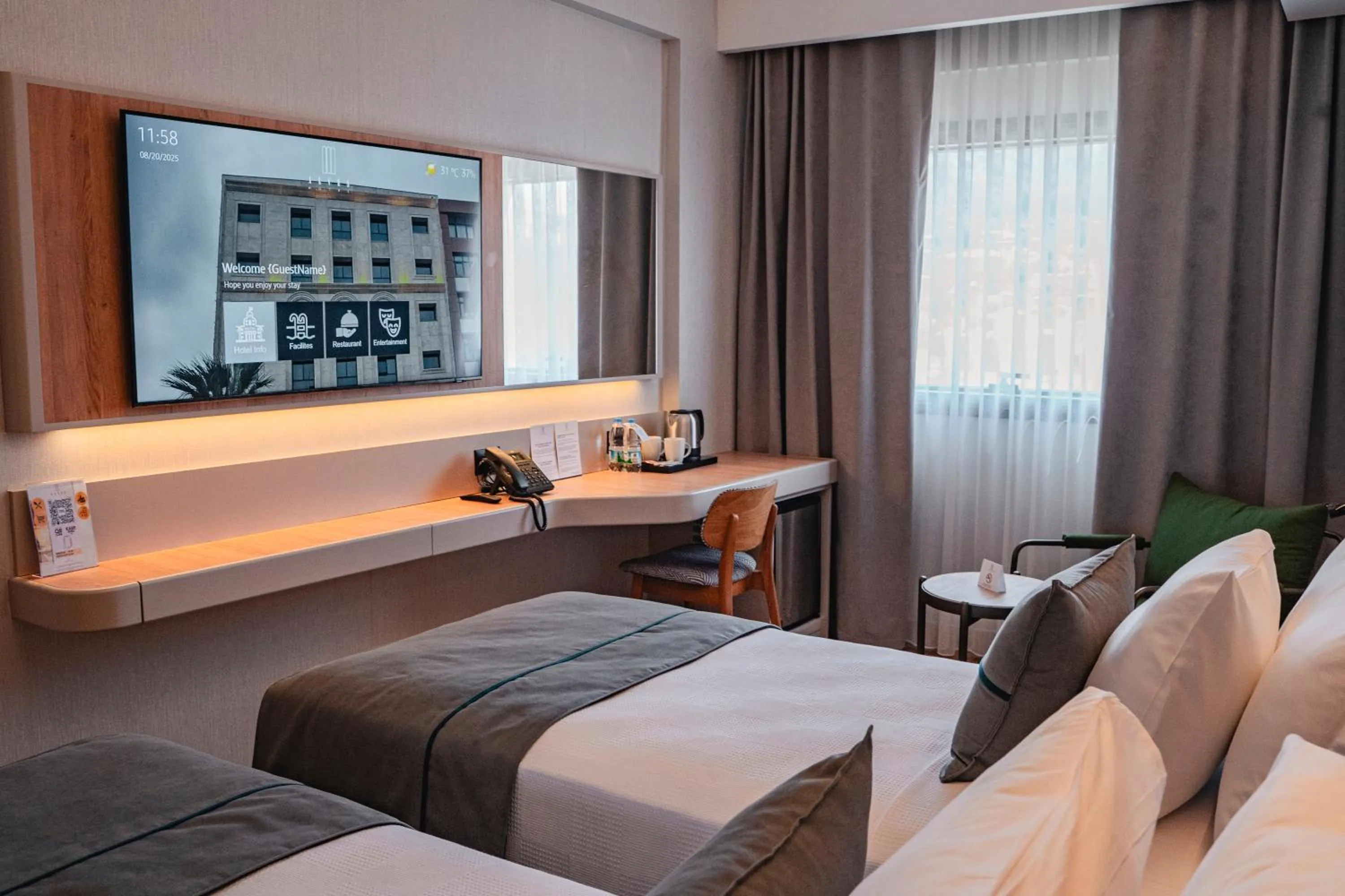 TV and multimedia, Bed in Alves Hotel