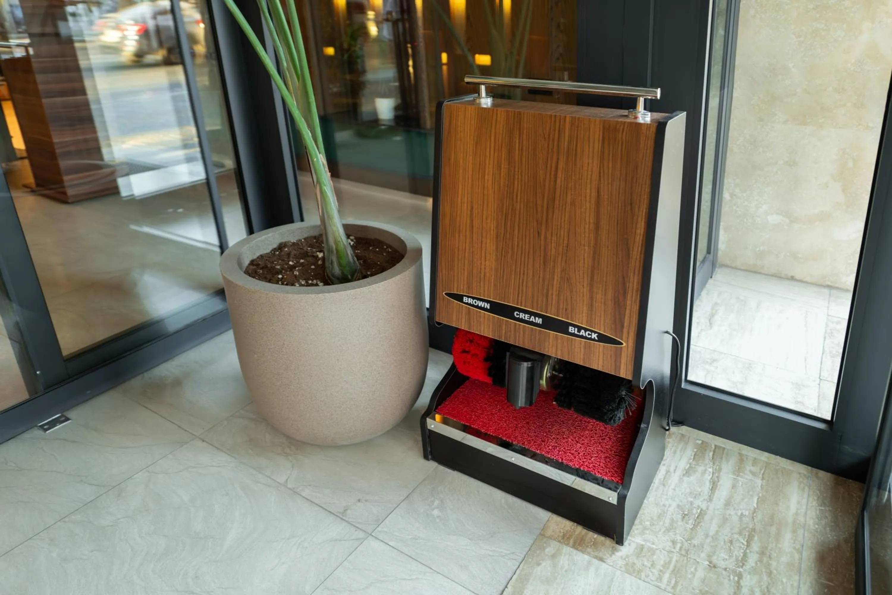 Facade/entrance in Alves Hotel