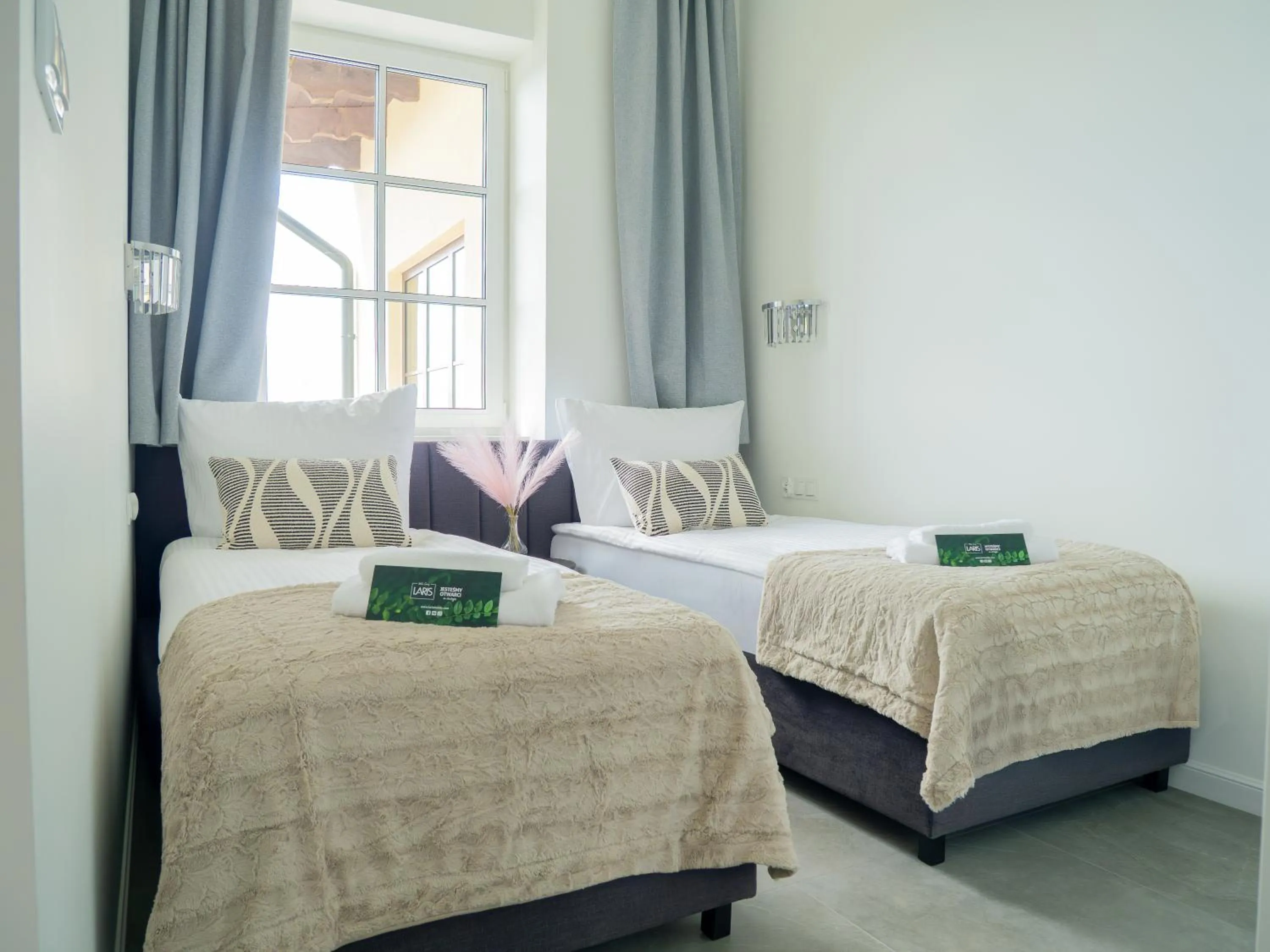 Bed in Długa 17 Residence