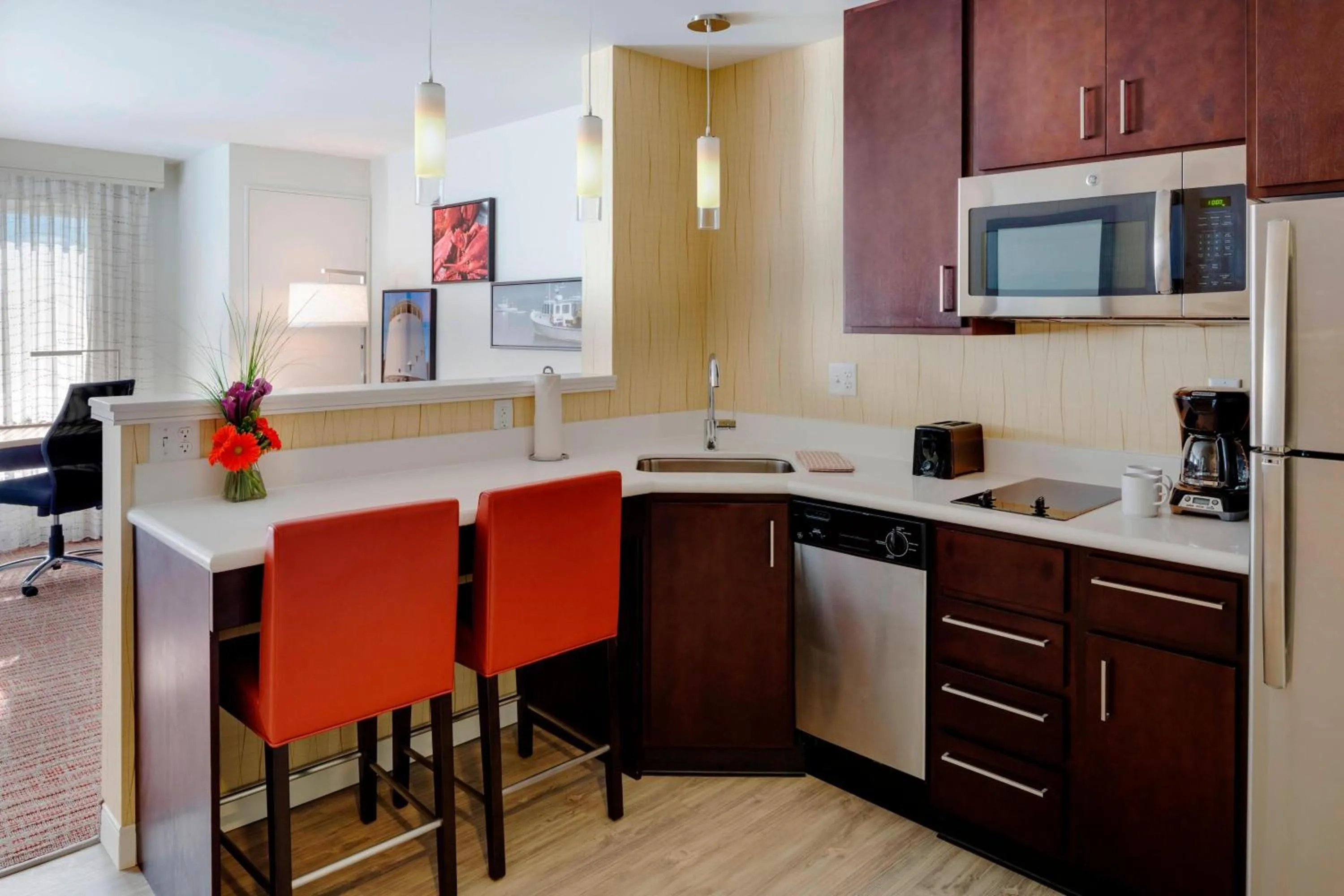 Kitchen or kitchenette in Residence Inn by Marriott Bangor