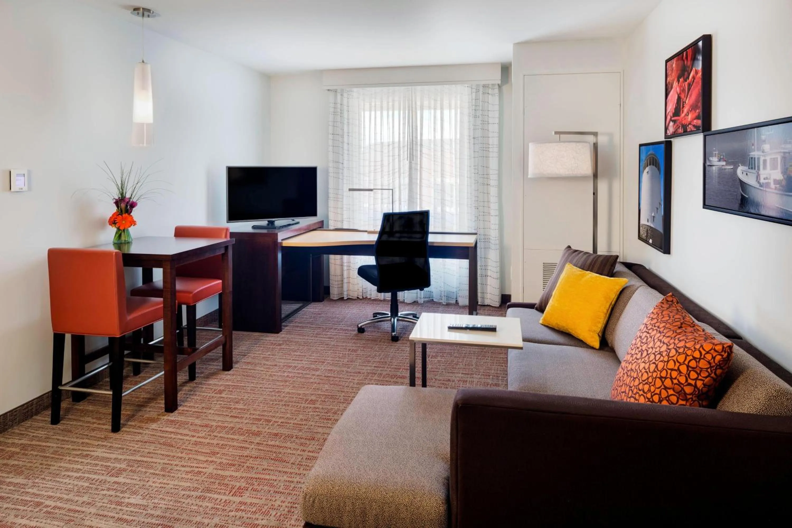 Living room in Residence Inn by Marriott Bangor
