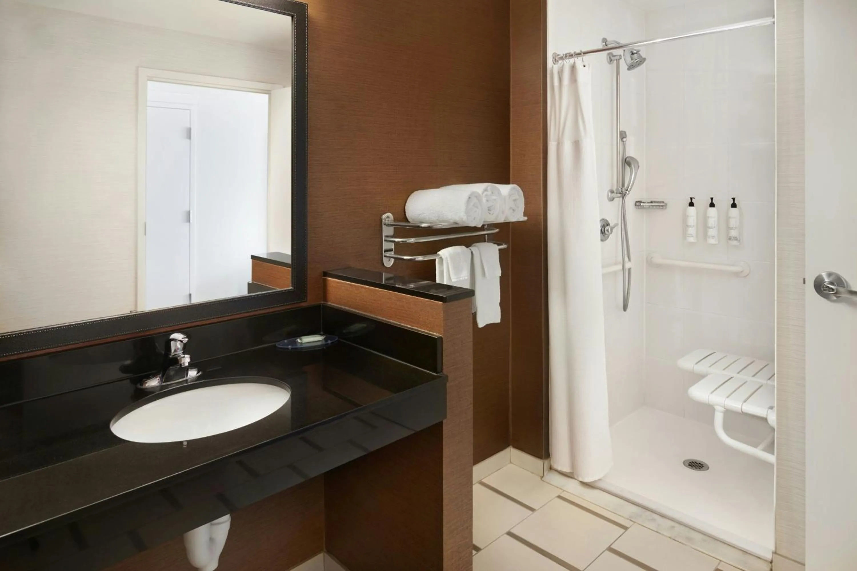 Bathroom in Fairfield Inn & Suites by Marriott Reading Wyomissing