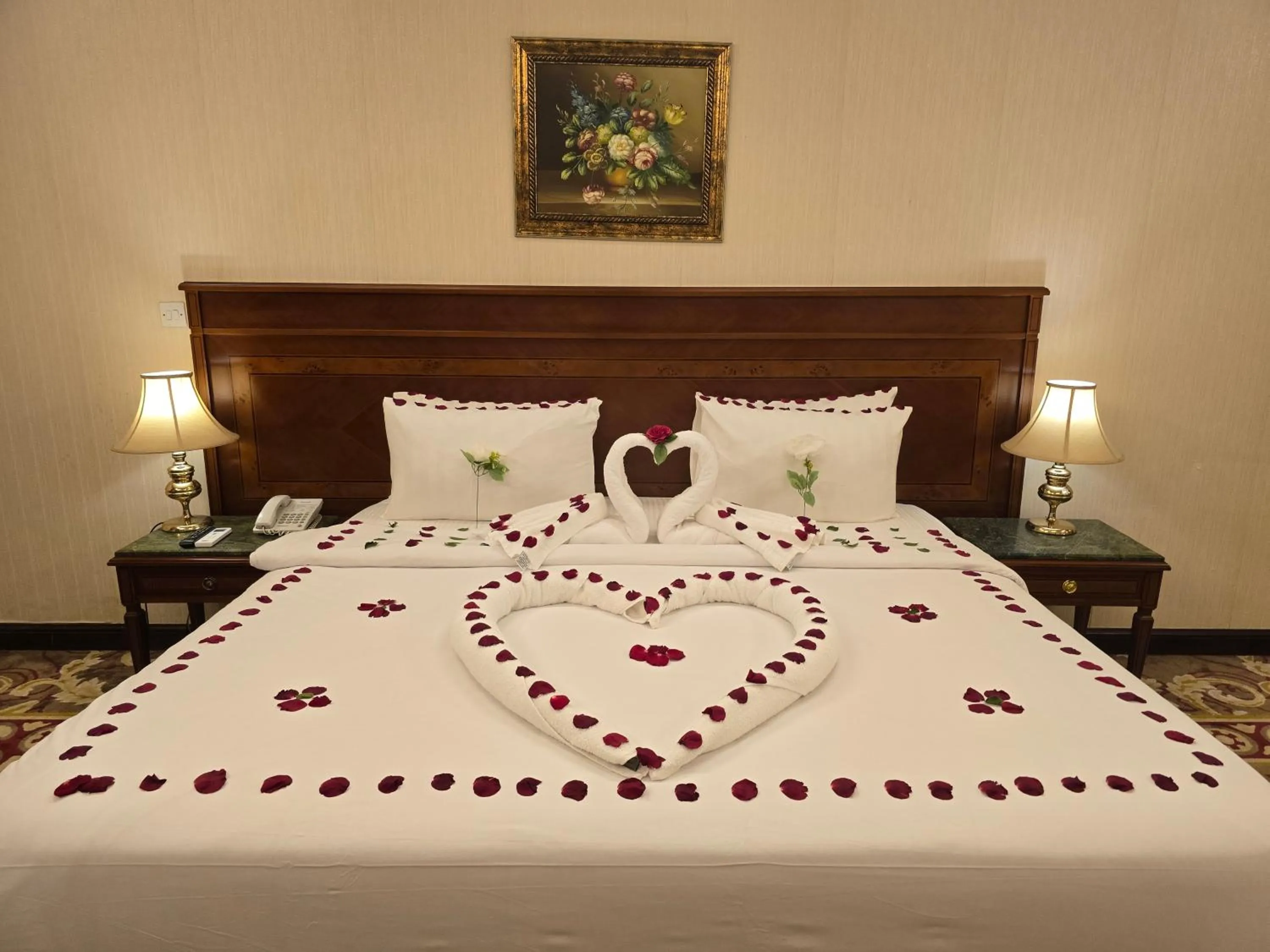 Bedroom, Bed in Taj Celine Hotel