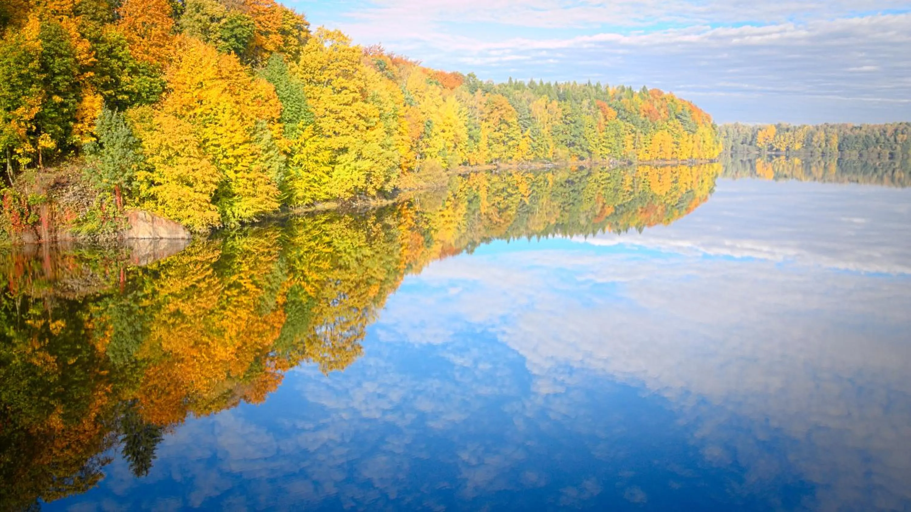 Autumn in Czocha Palace&Czocha Camping - OR Czocha