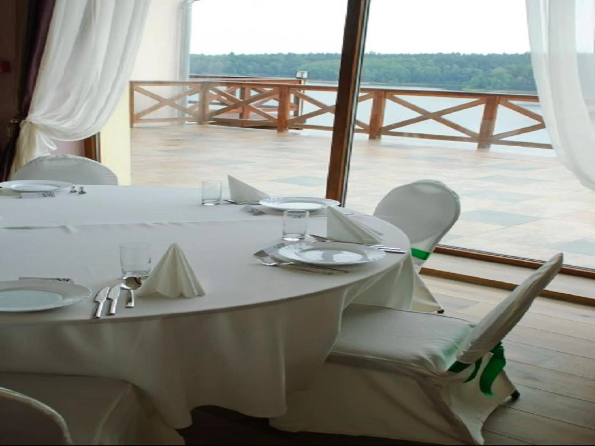 Restaurant/places to eat in Czocha Palace&Czocha Camping - OR Czocha