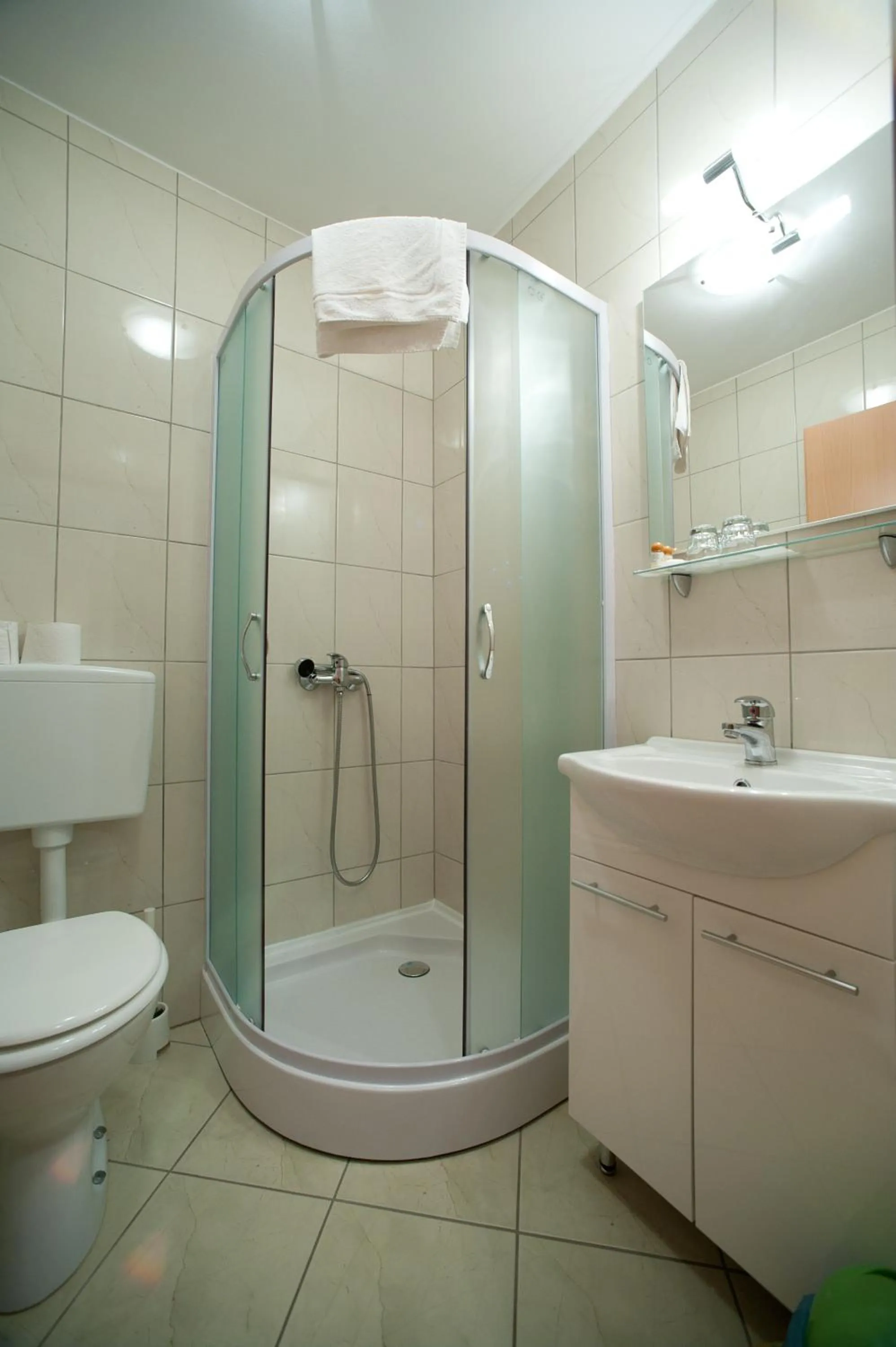 Bathroom in Prenočišča Valentina
