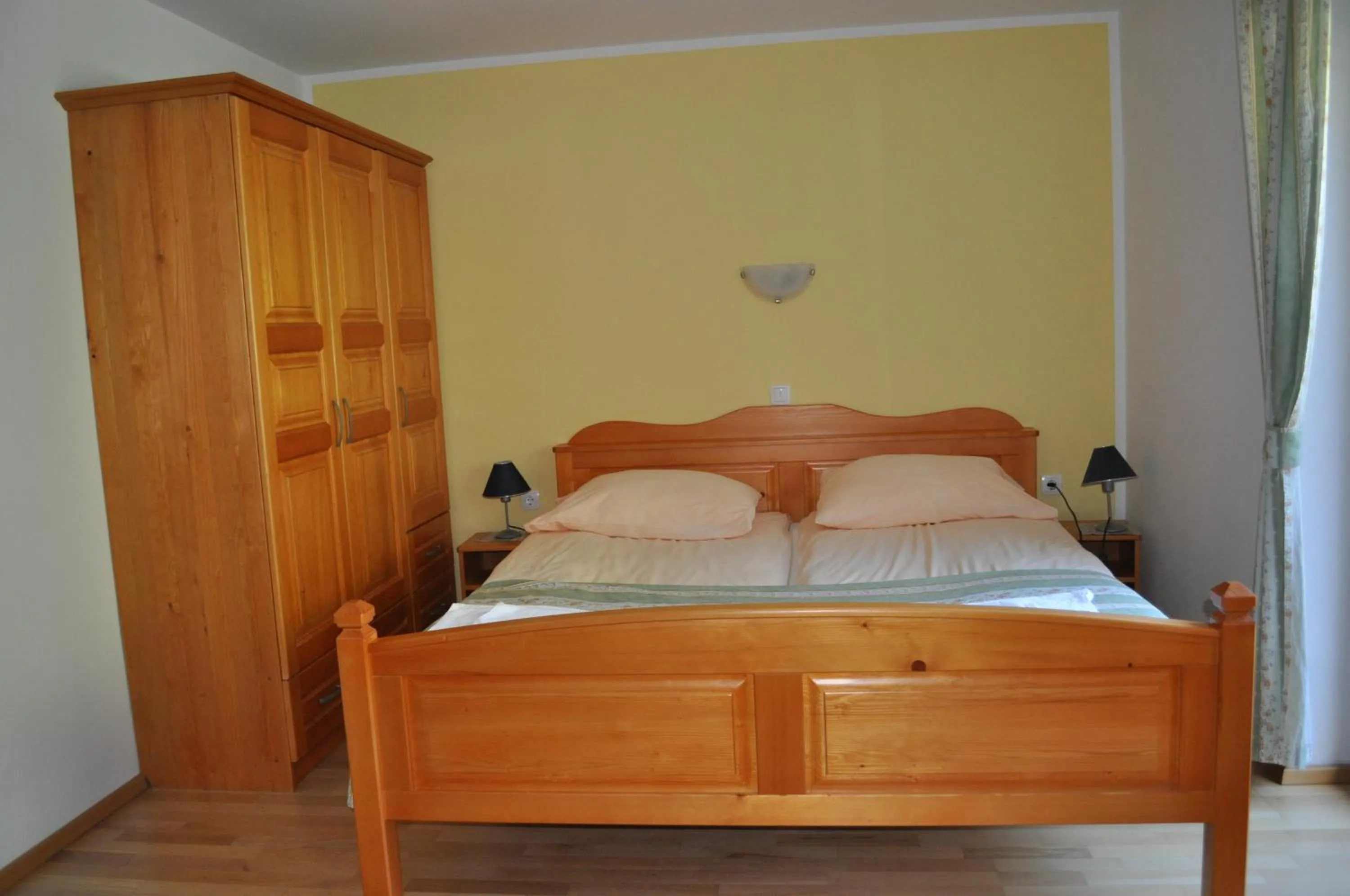 Bed in Prenočišča Valentina