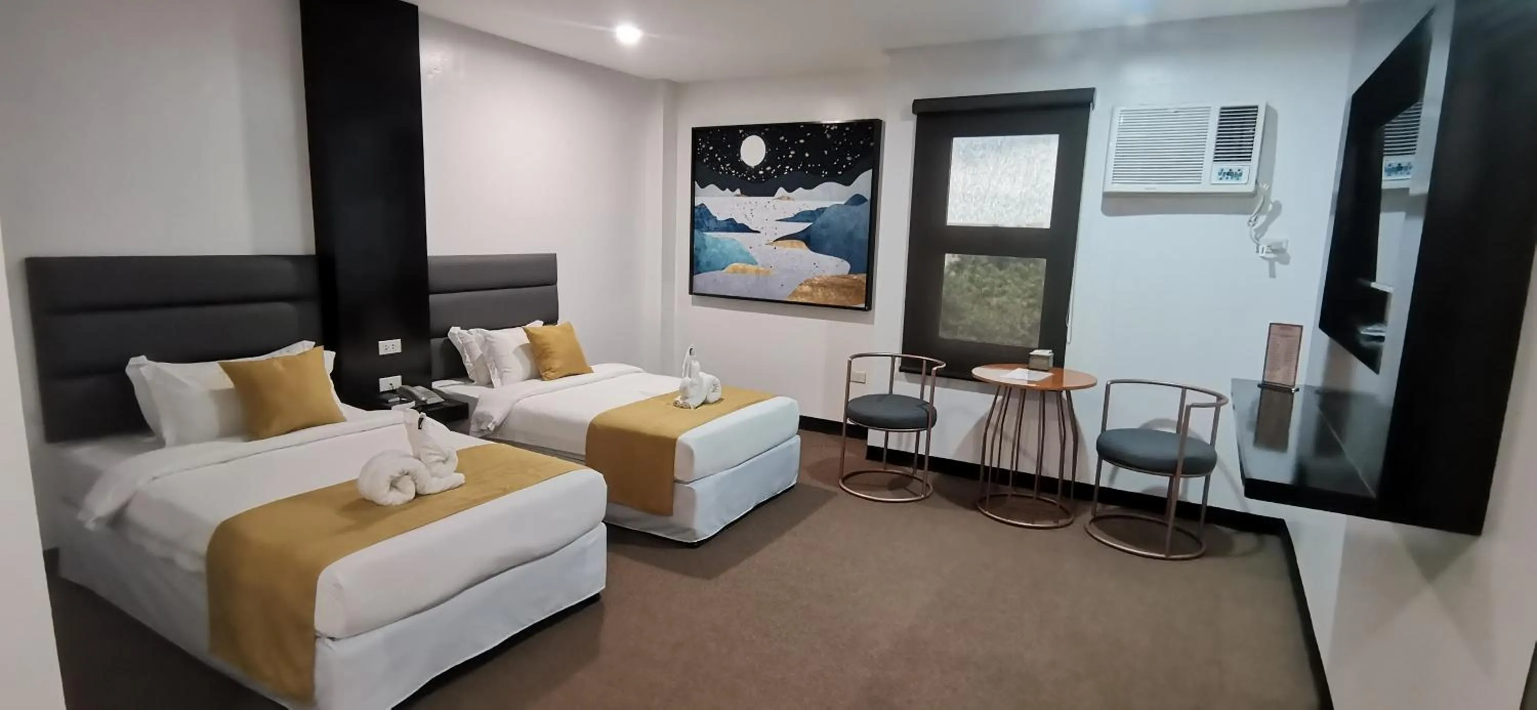 Bedroom, Bed in Dancenter Boss Hotel Near Clark International Airport