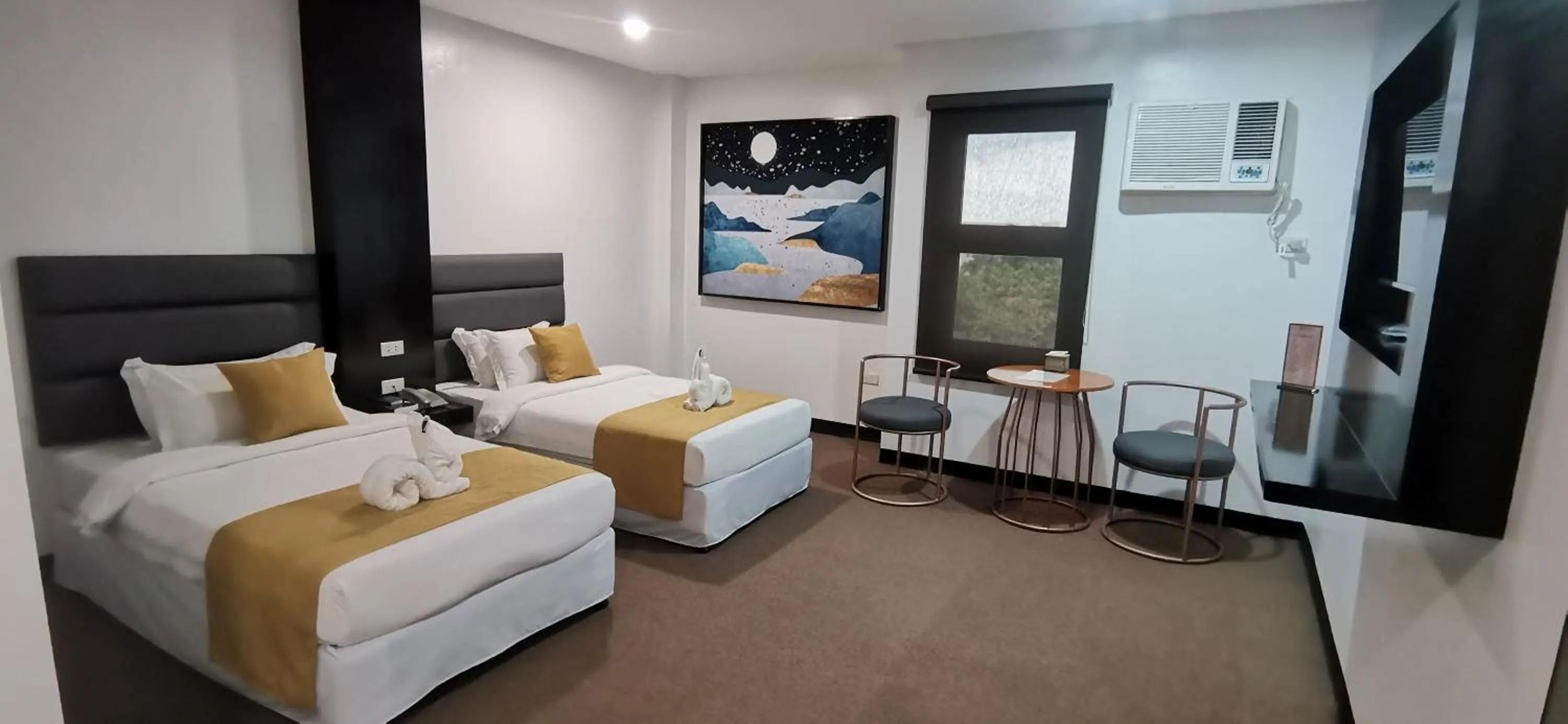 Bedroom, Bed in Dancenter Boss Hotel Near Clark International Airport