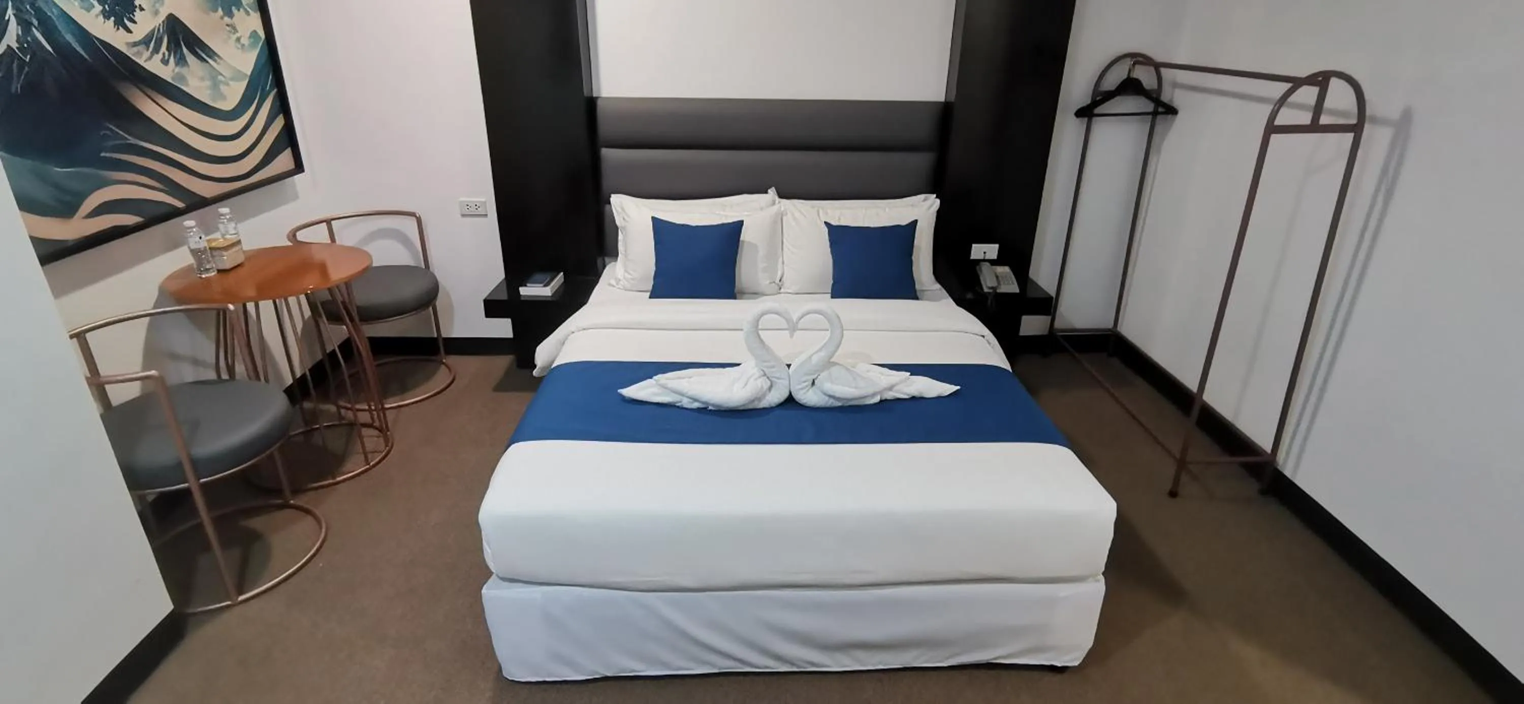 Bedroom, Bed in Dancenter Boss Hotel Near Clark International Airport