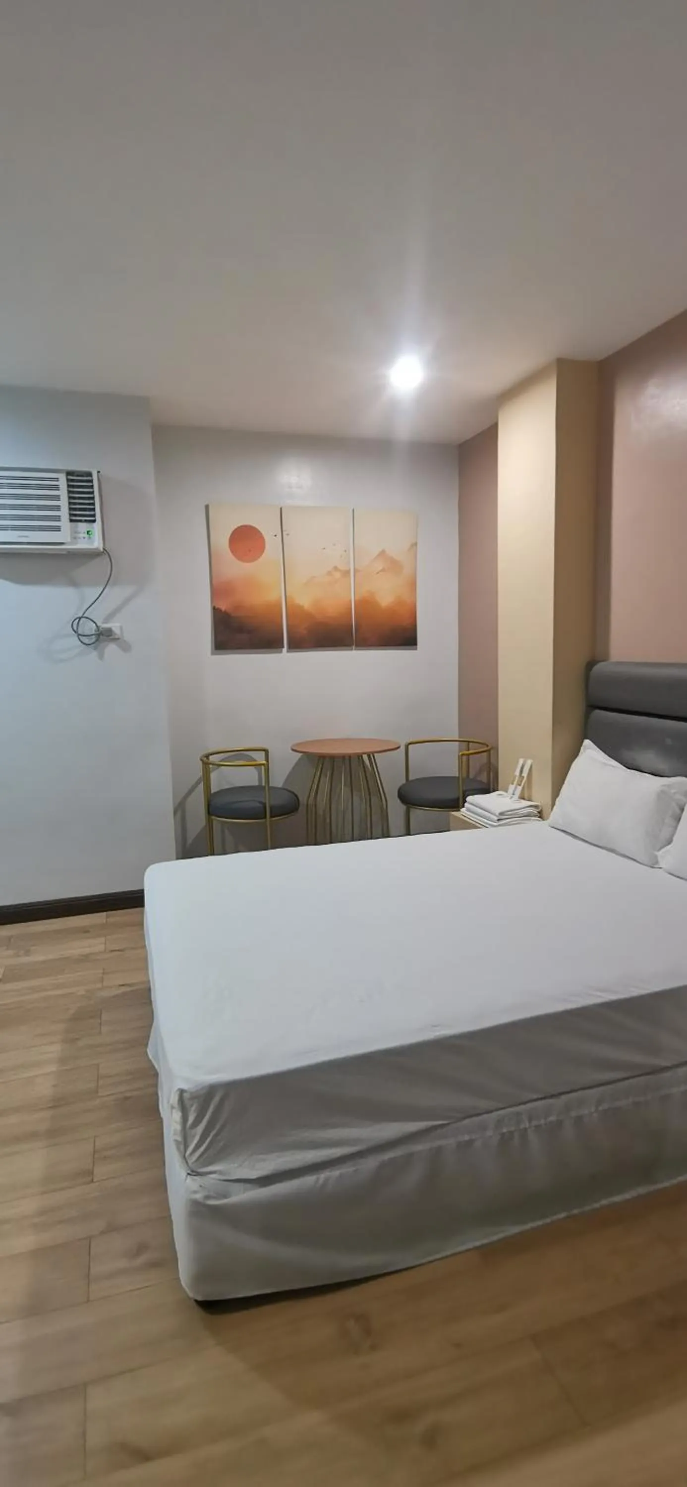 Bedroom, Bed in Dancenter Boss Hotel Near Clark International Airport