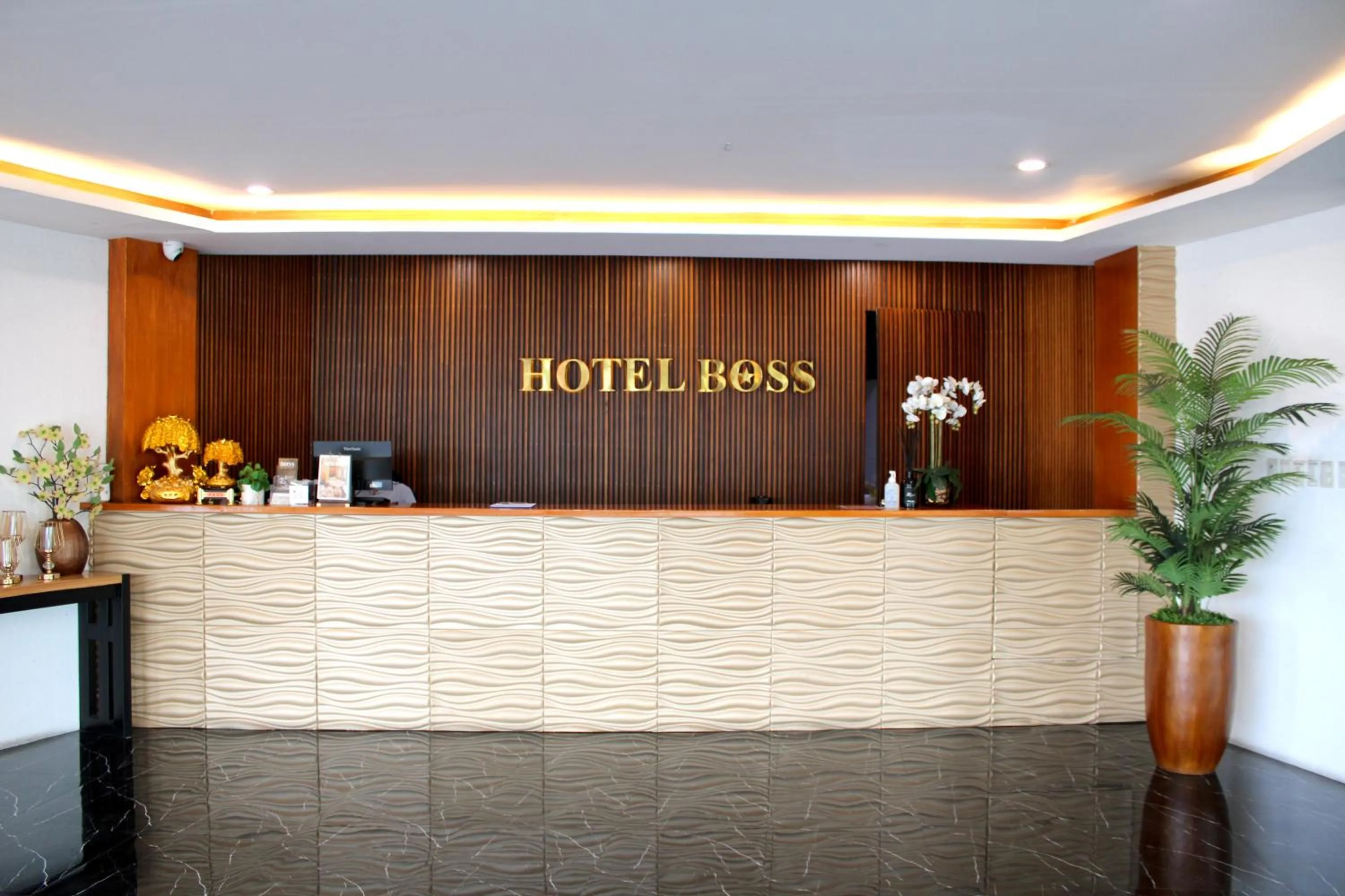 Lobby or reception in Dancenter Boss Hotel Near Clark International Airport