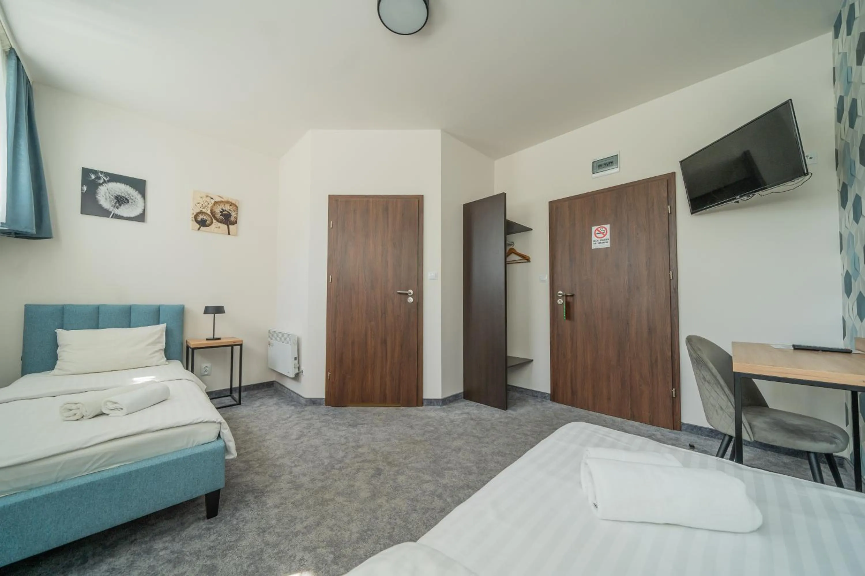 Photo of the whole room, Bed in Kelman Inn Global Nowa Sól