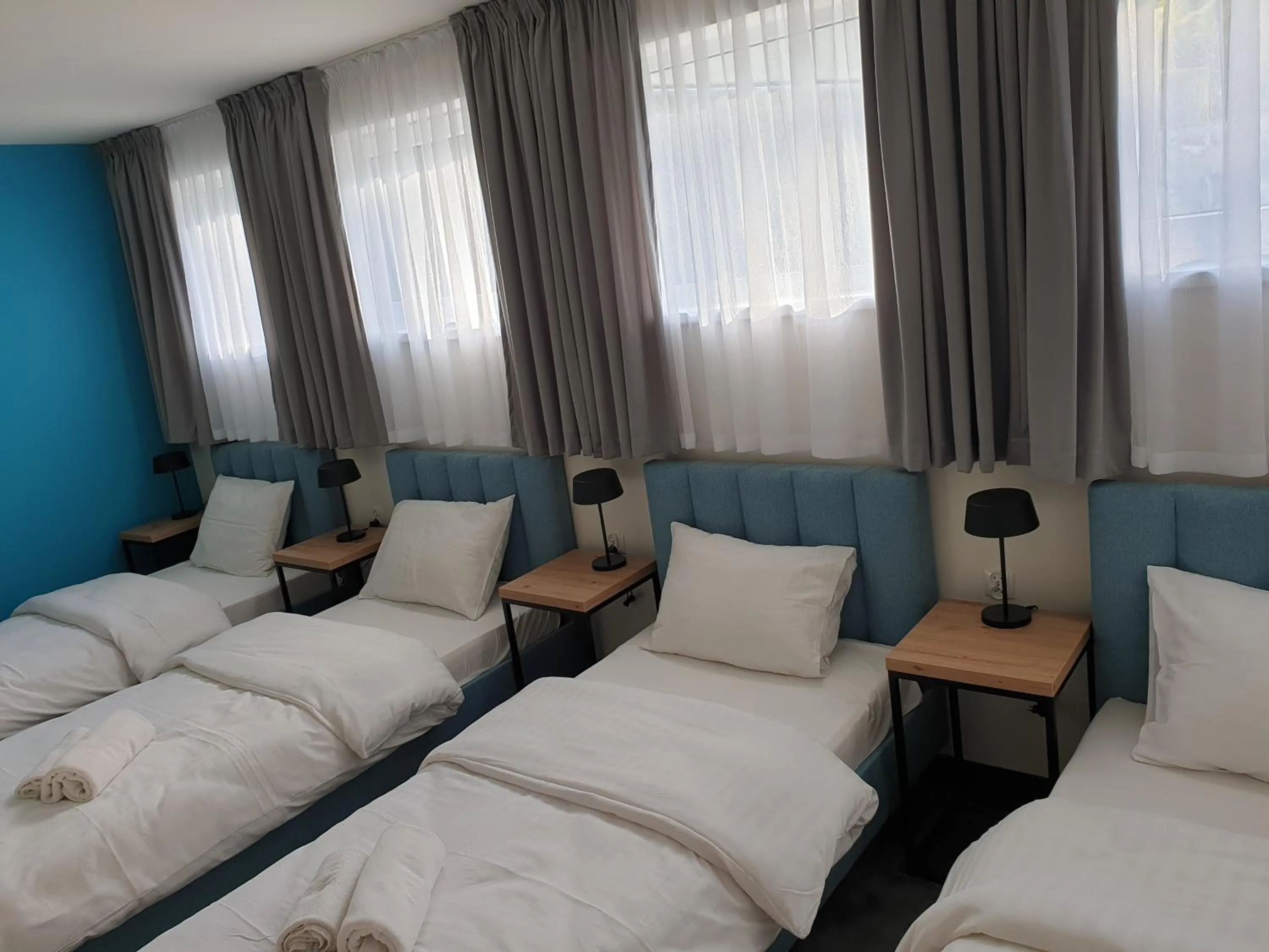 Photo of the whole room, Bed in Kelman Inn Global Nowa Sól