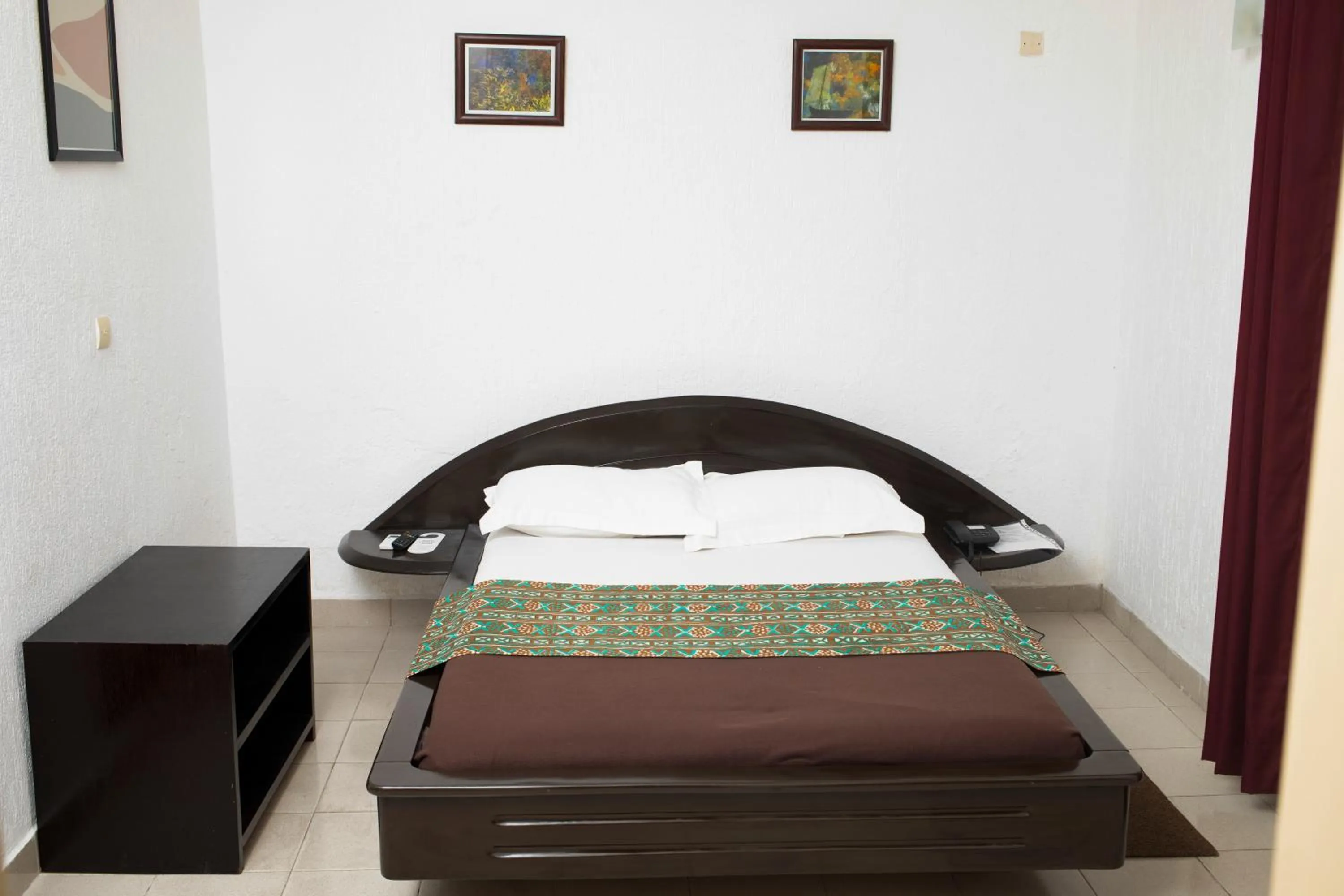 Bed in Hotel le Pelican