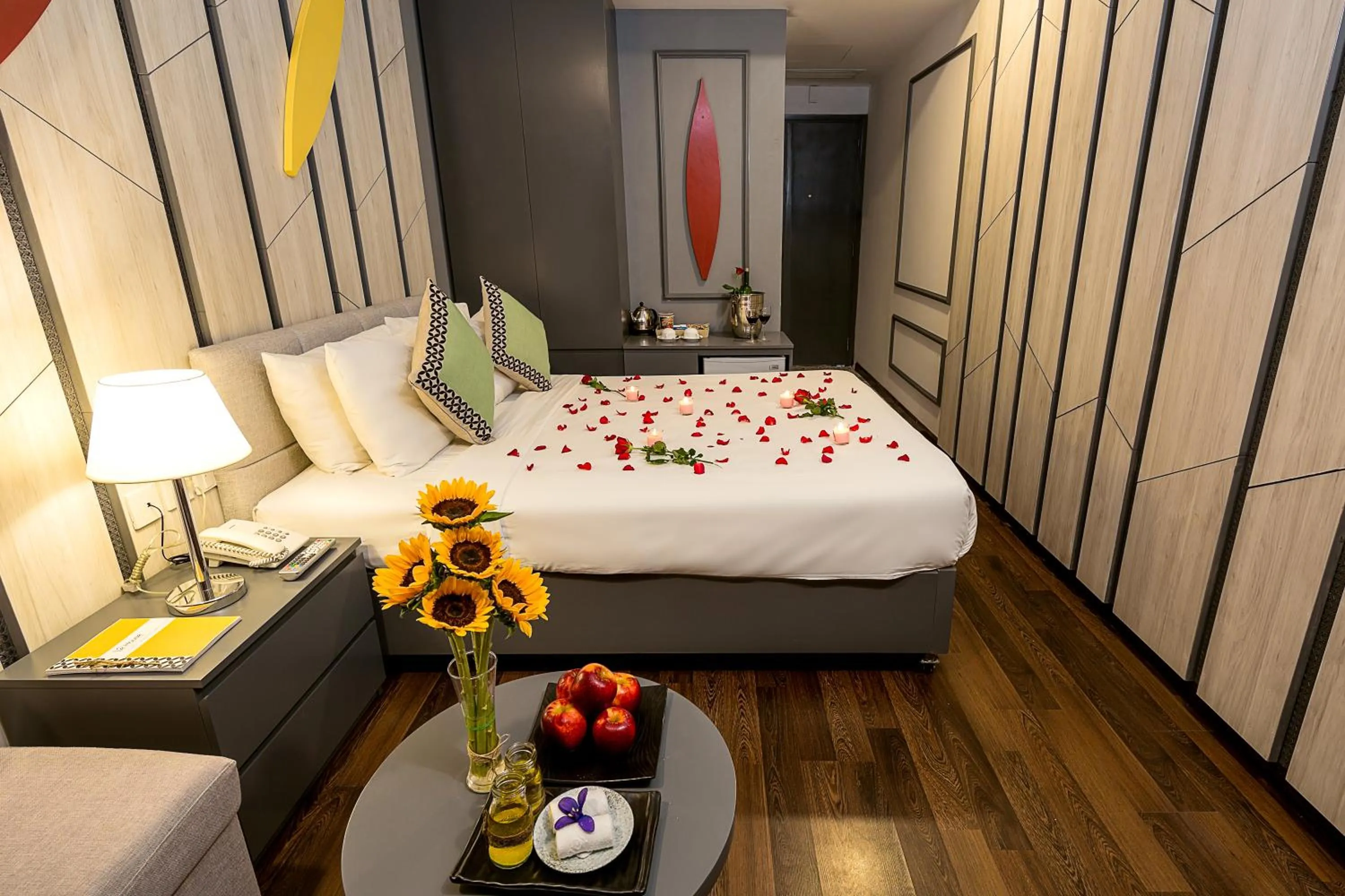 Bedroom, Bed in Le House Boutique Hotel - 100m to the beach