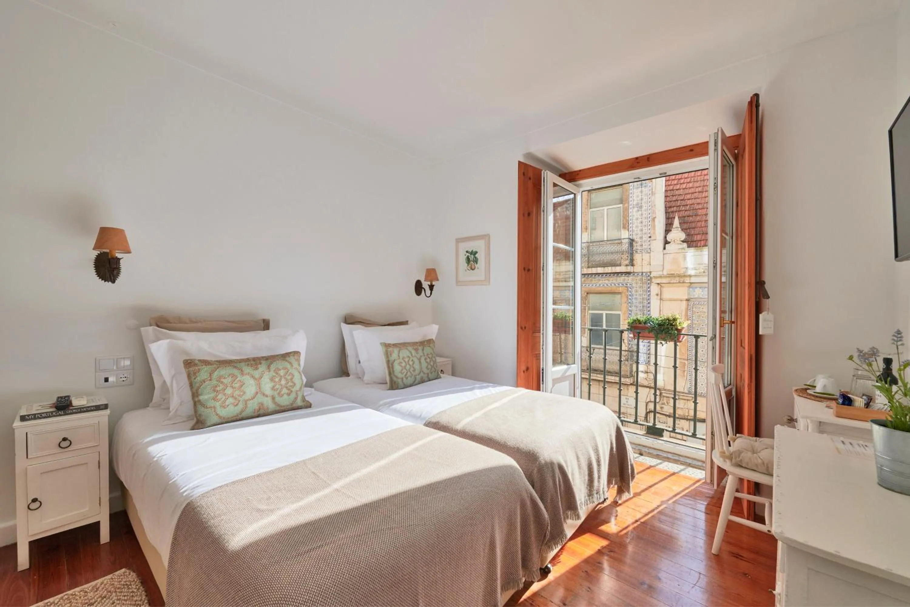 Bathroom, Bed in Casa do Mercado Lisboa