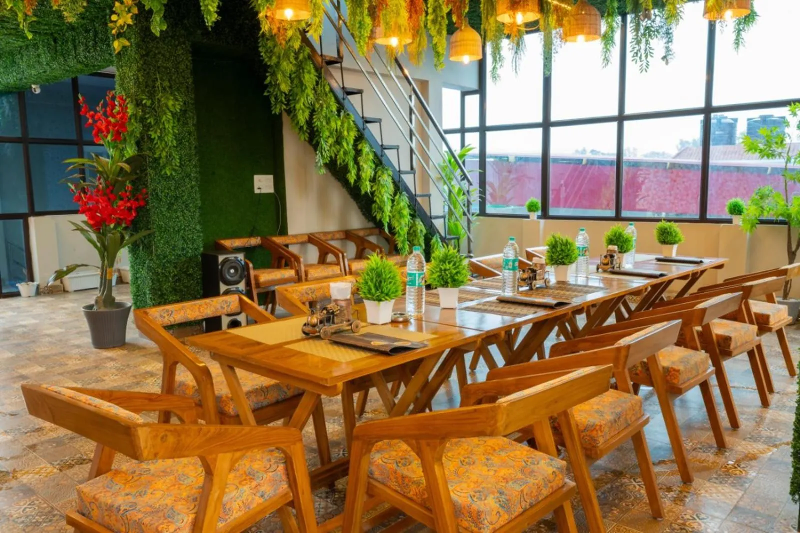 Restaurant/places to eat in Hotel Relax Inn Ganga Rishikesh