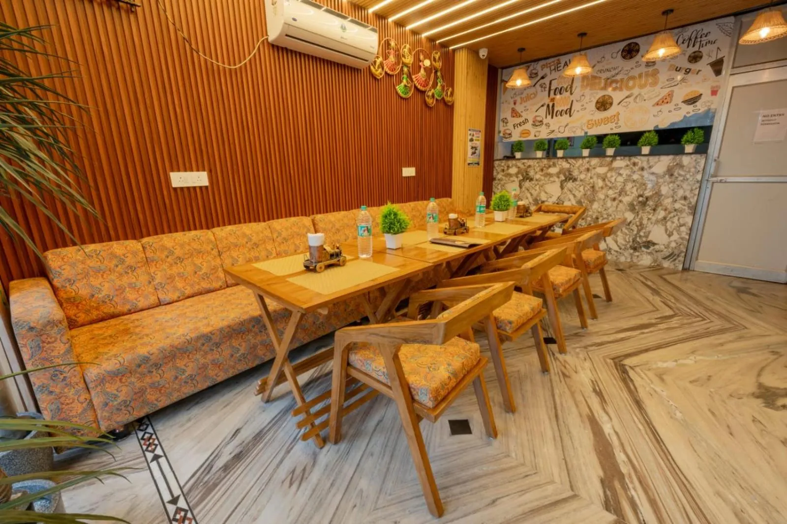 Seating area in Hotel Relax Inn Ganga Rishikesh