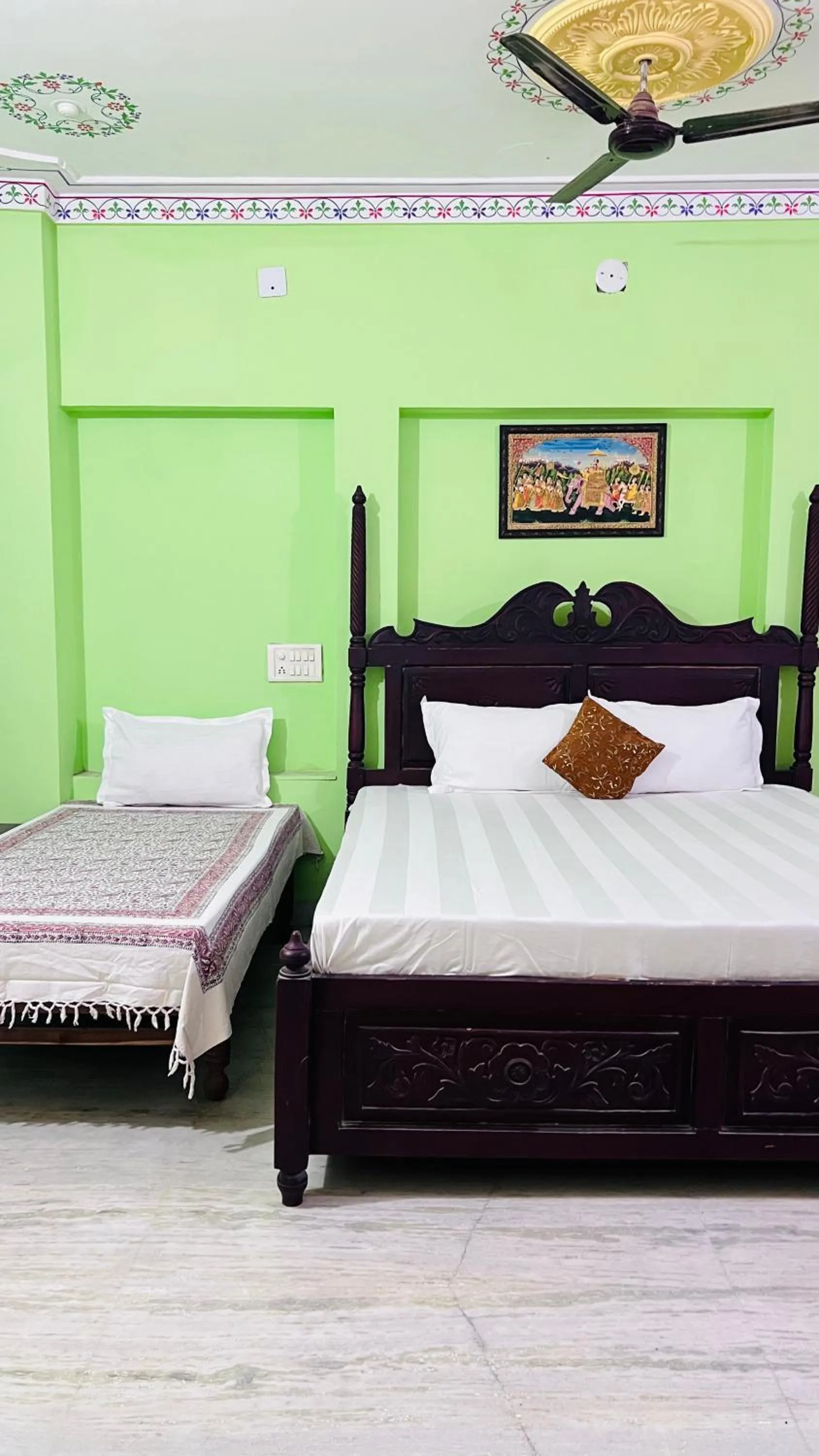 Bed in View lake village boutique