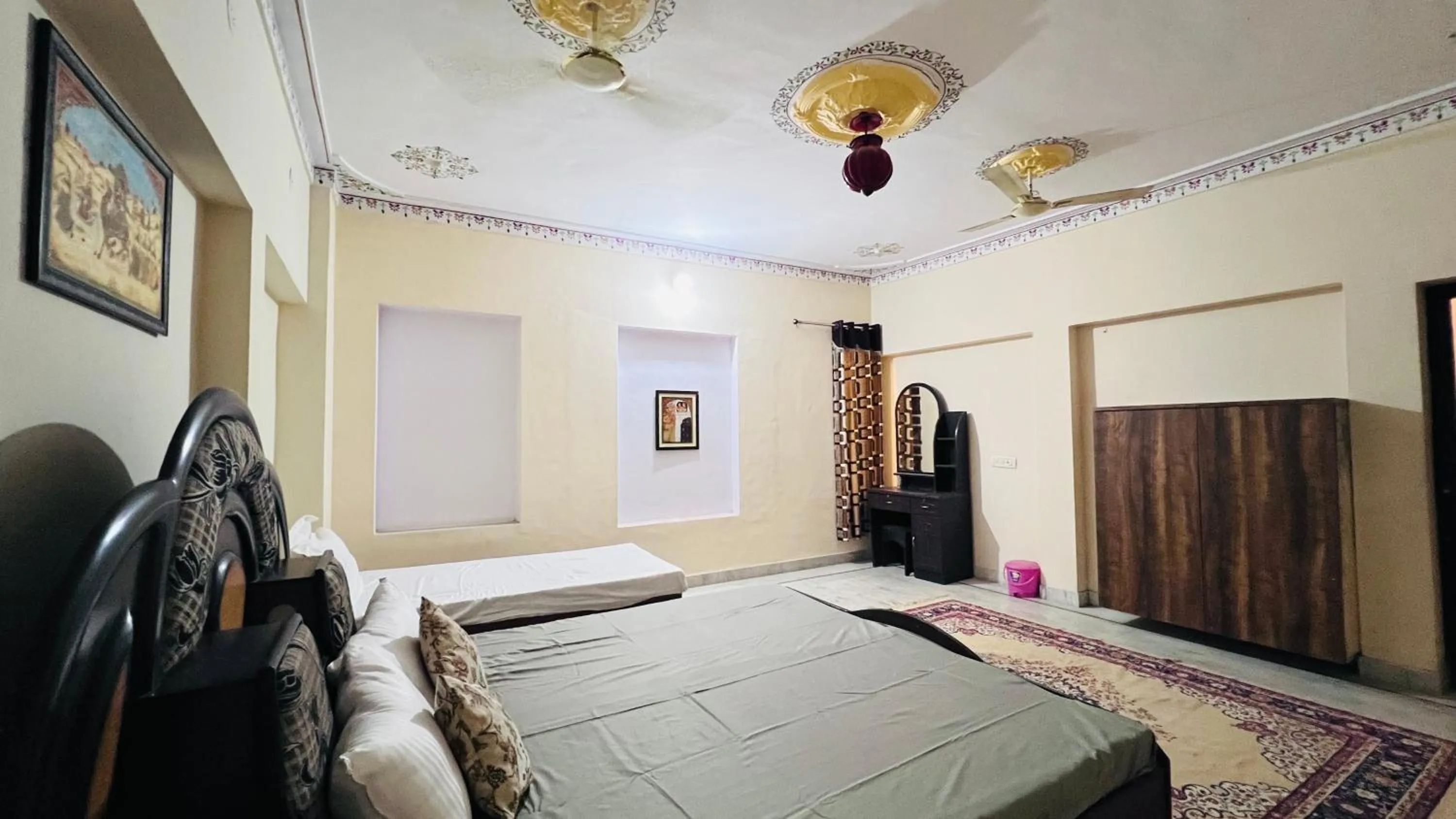 Bed in View lake village boutique