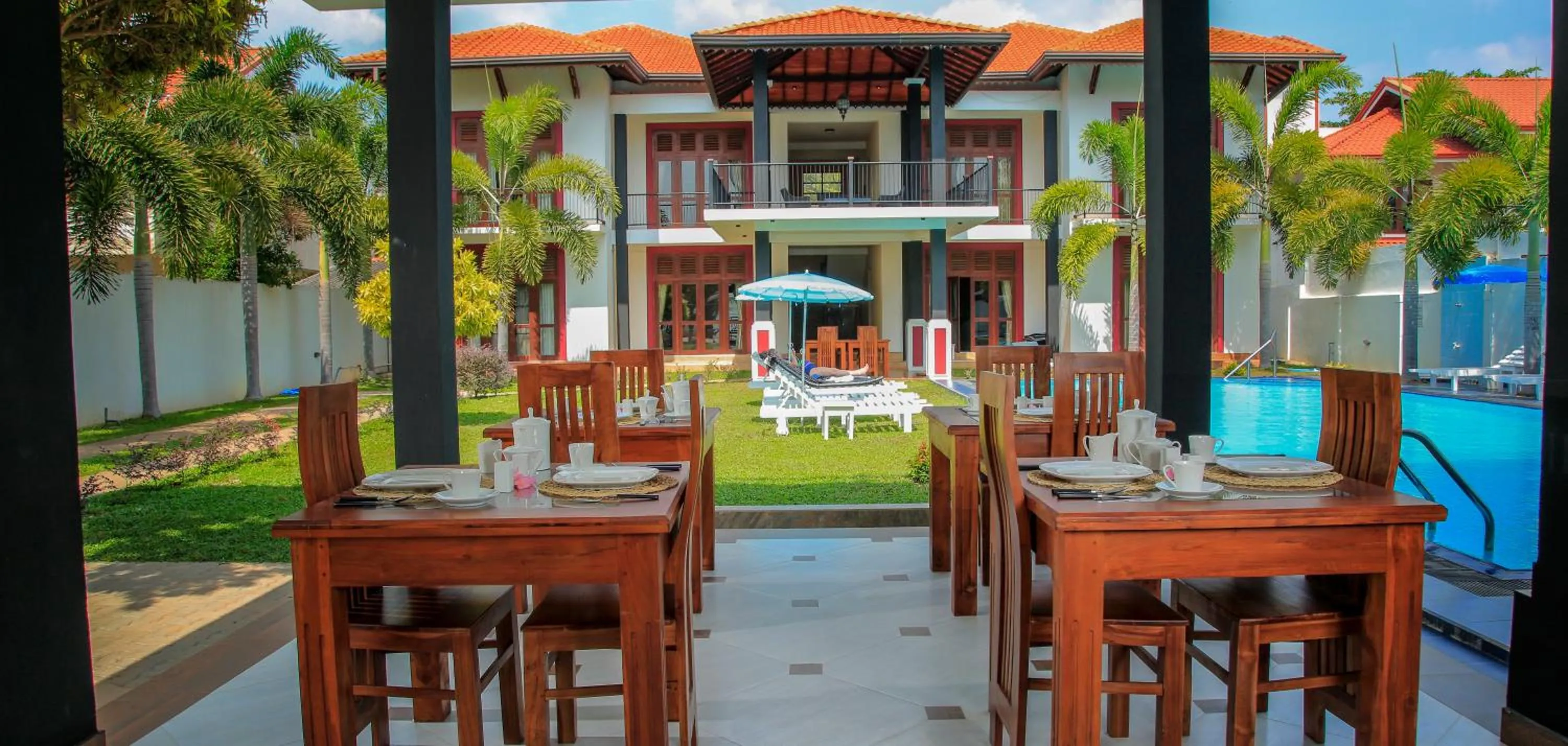 Restaurant/places to eat in Christima Residence