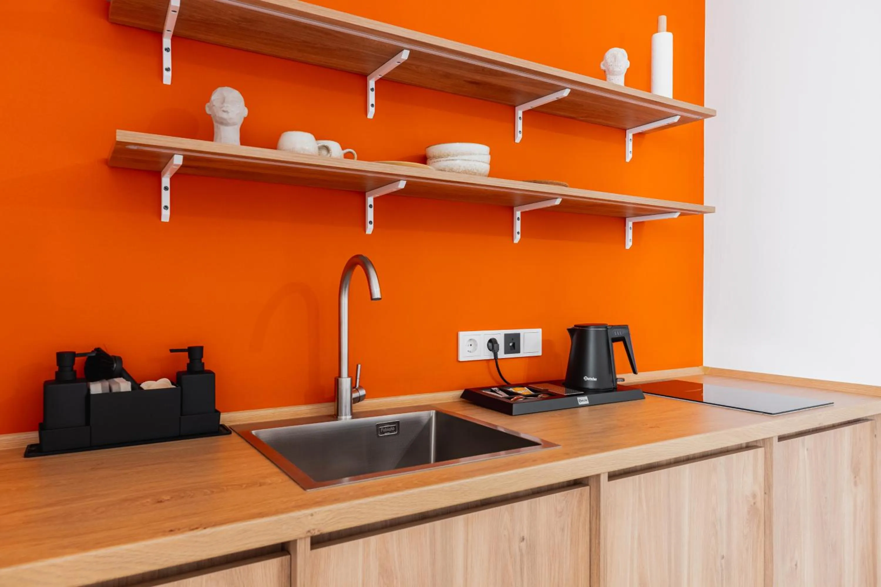 Coffee/tea facilities in FortyPlusOne Hotel Vienna