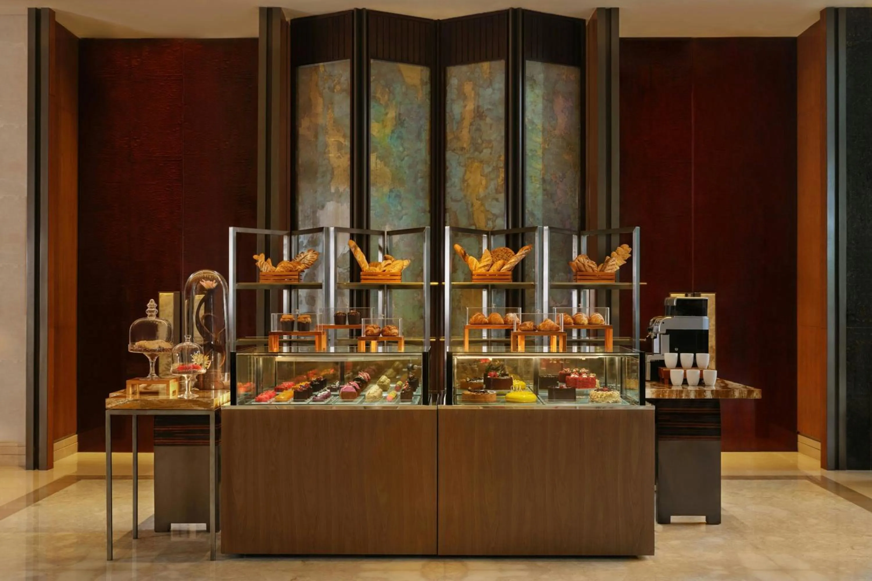 Restaurant/places to eat in Sheraton Grand Jakarta Gandaria City Hotel