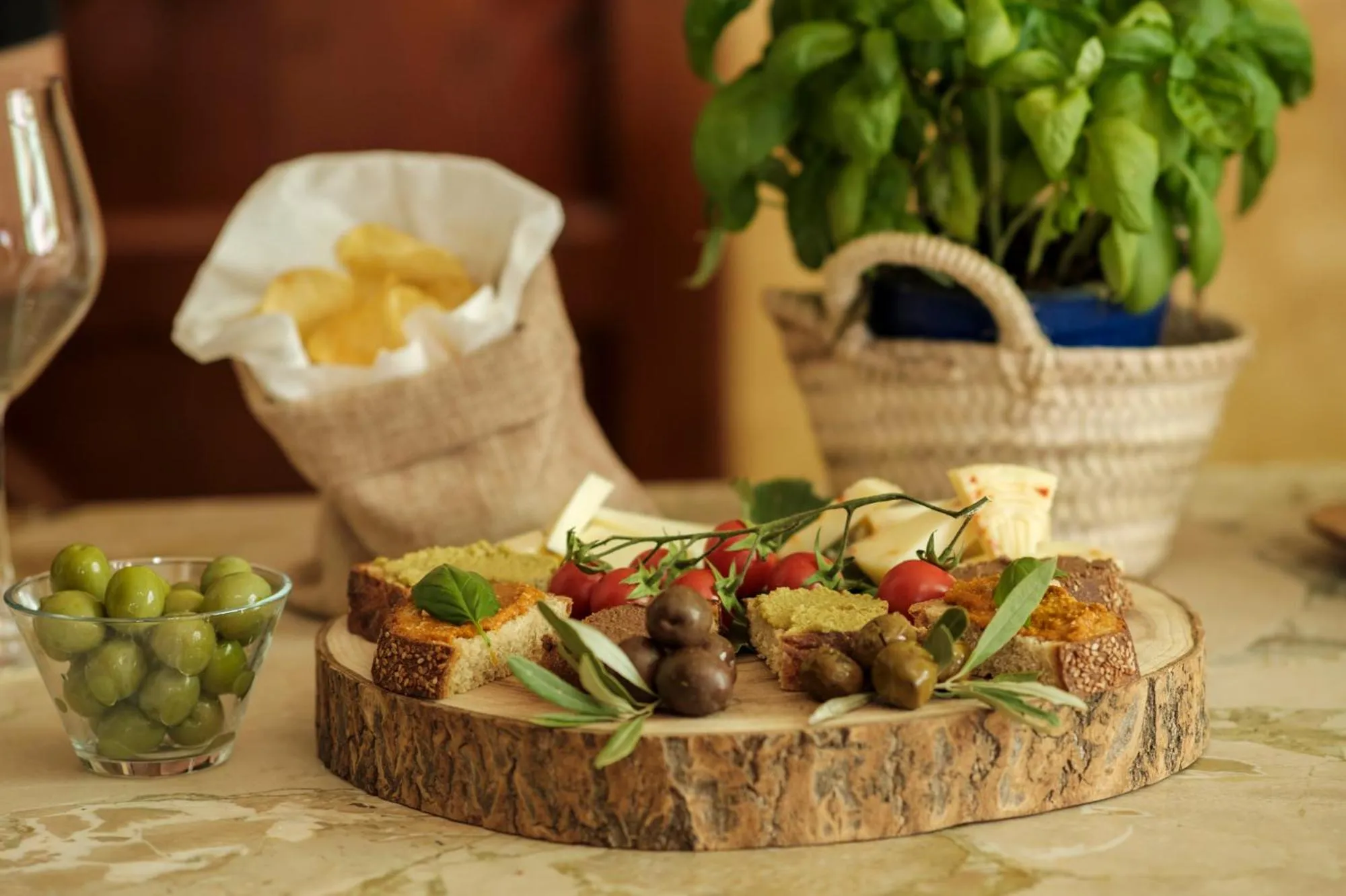 Food and drinks in Case Di Latomie