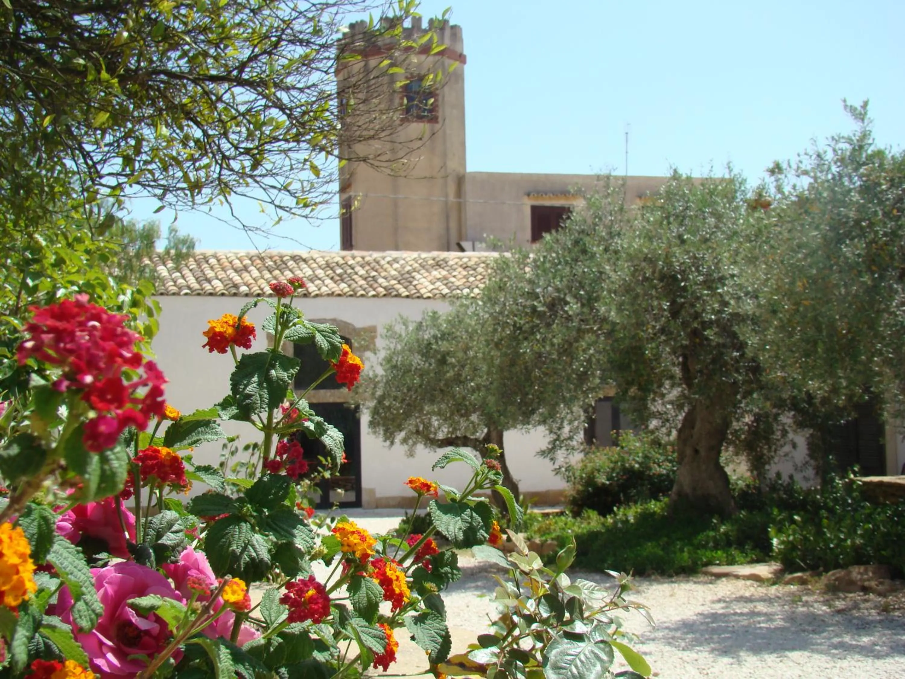 Property building in Case Di Latomie