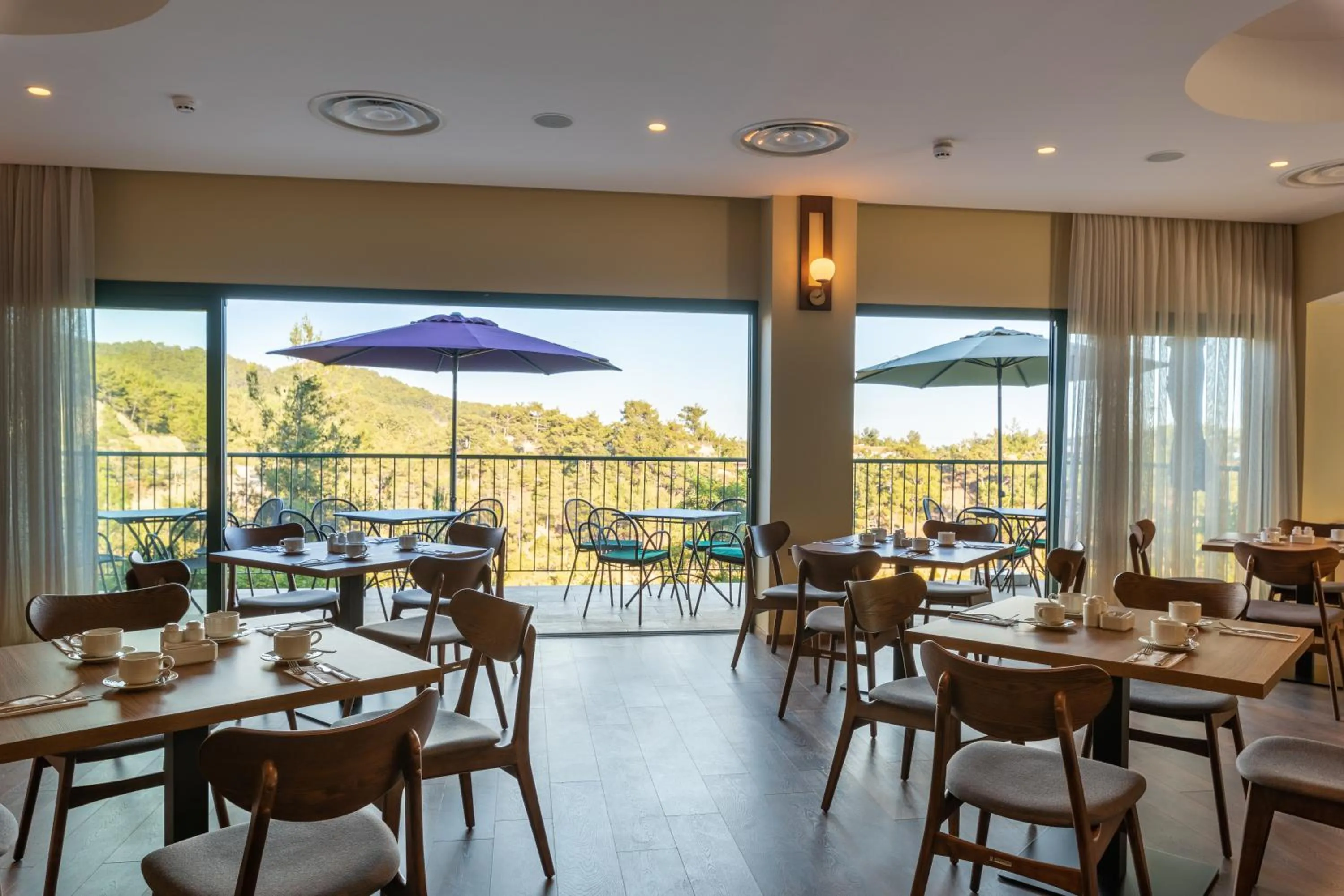 Restaurant/places to eat in Petit Palais Platres Boutique Hotel