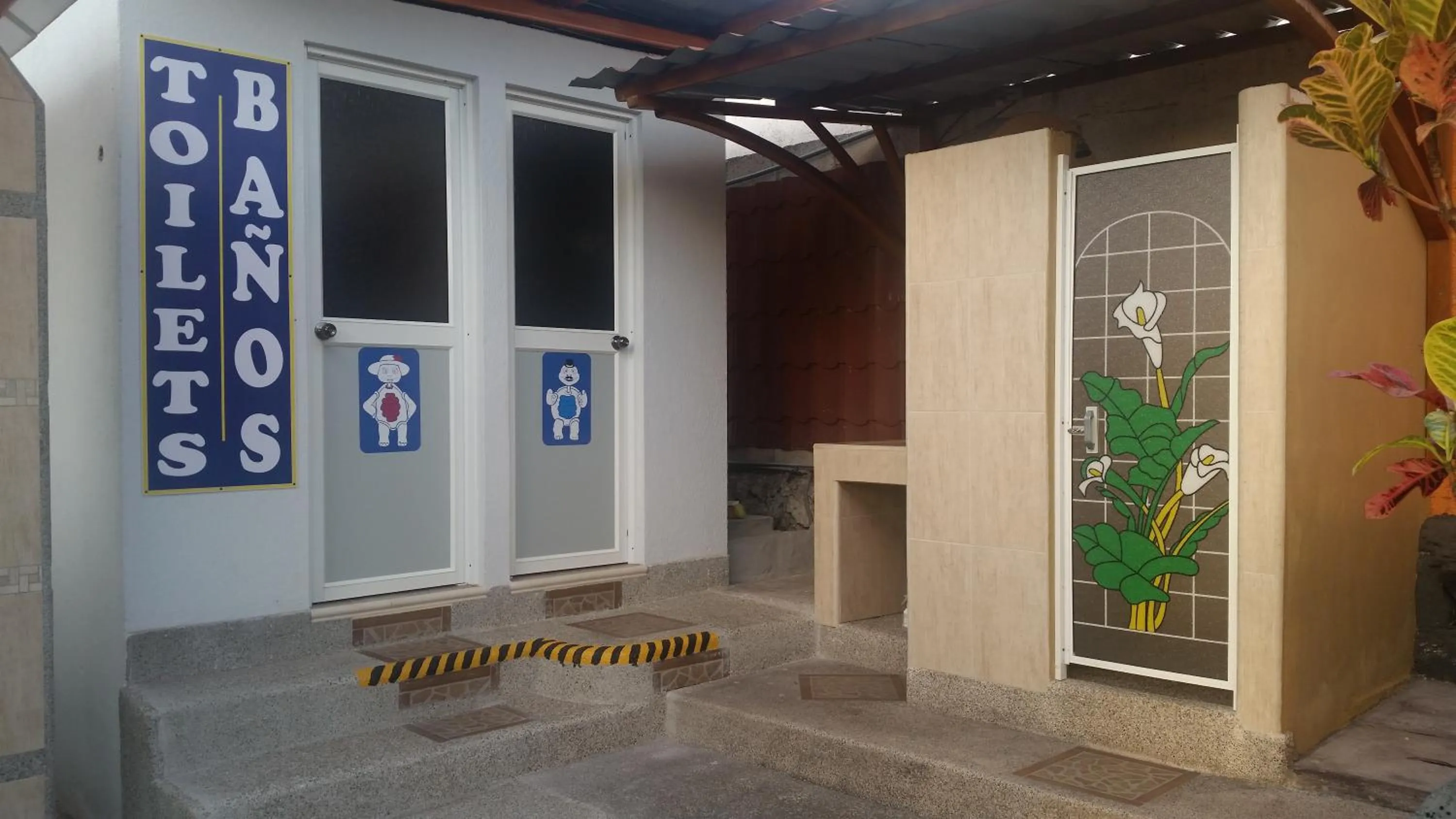 Public Bath in Galápagos Eco Friendly