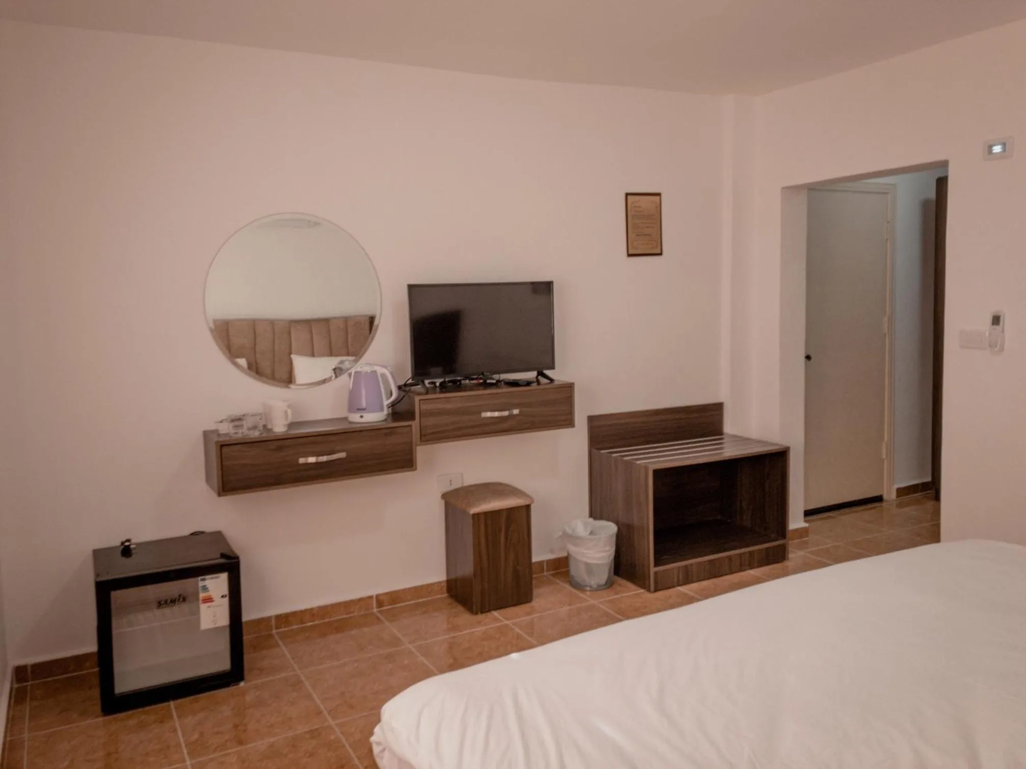 Bed in Petra Jewel Hotel