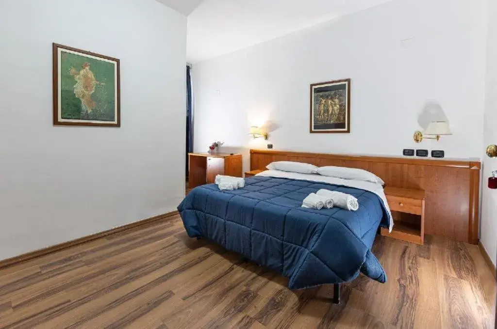 One-Bedroom Apartment in Pompei Ruins One-Bedroom Apartment in Pompei Ruins