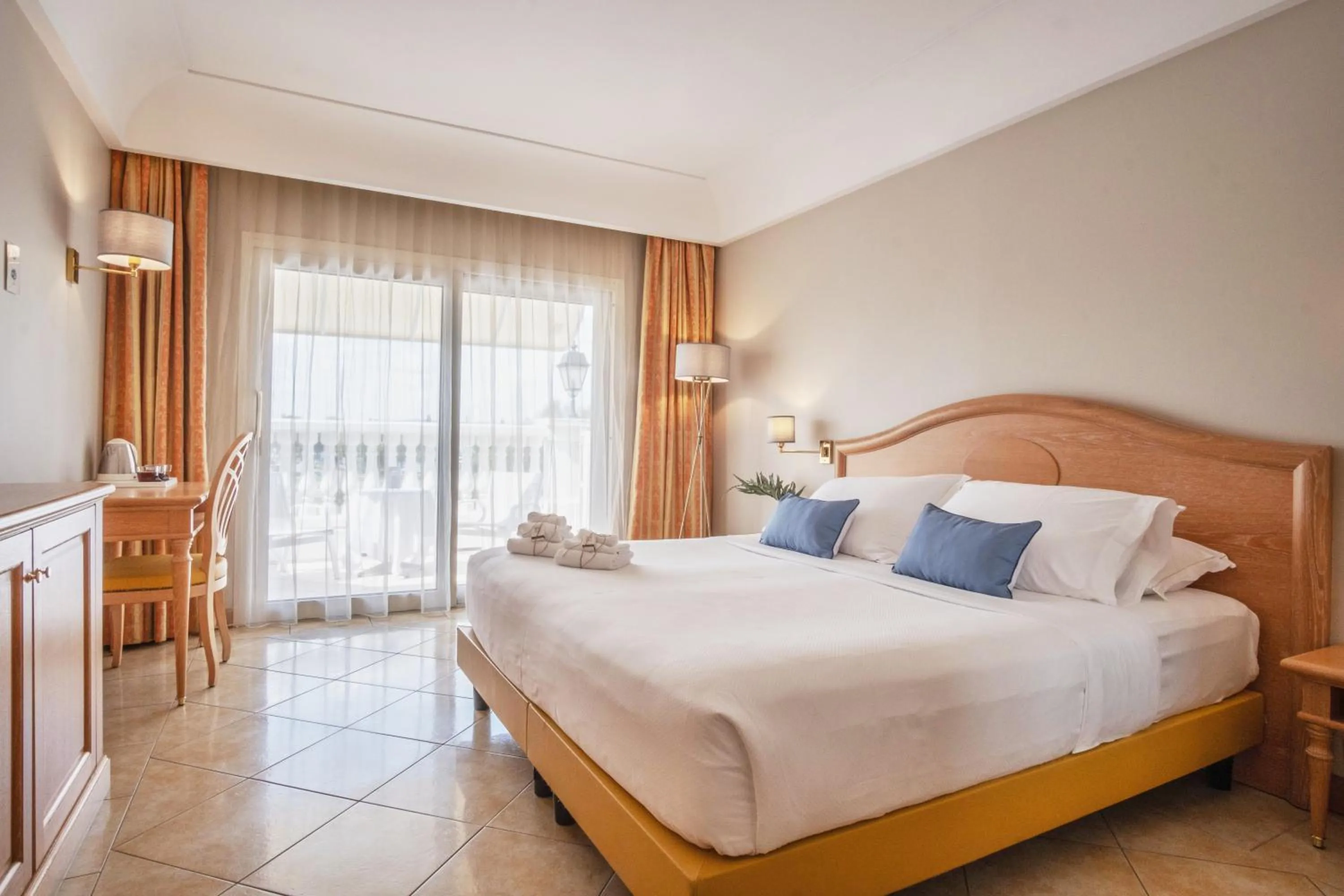 Bed in Palace Hotel Desenzano