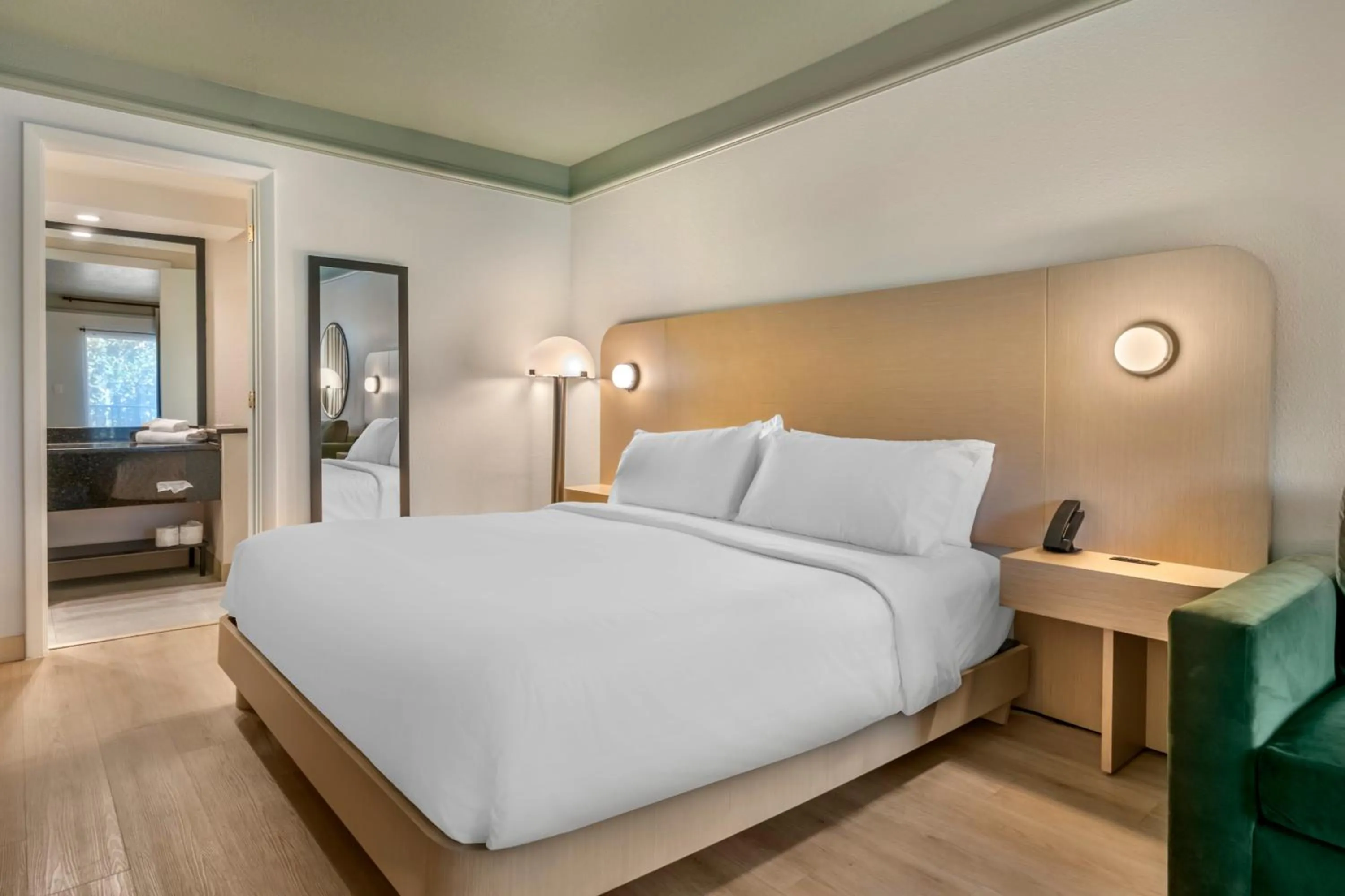 Bed in voco Kissimmee Orlando by IHG