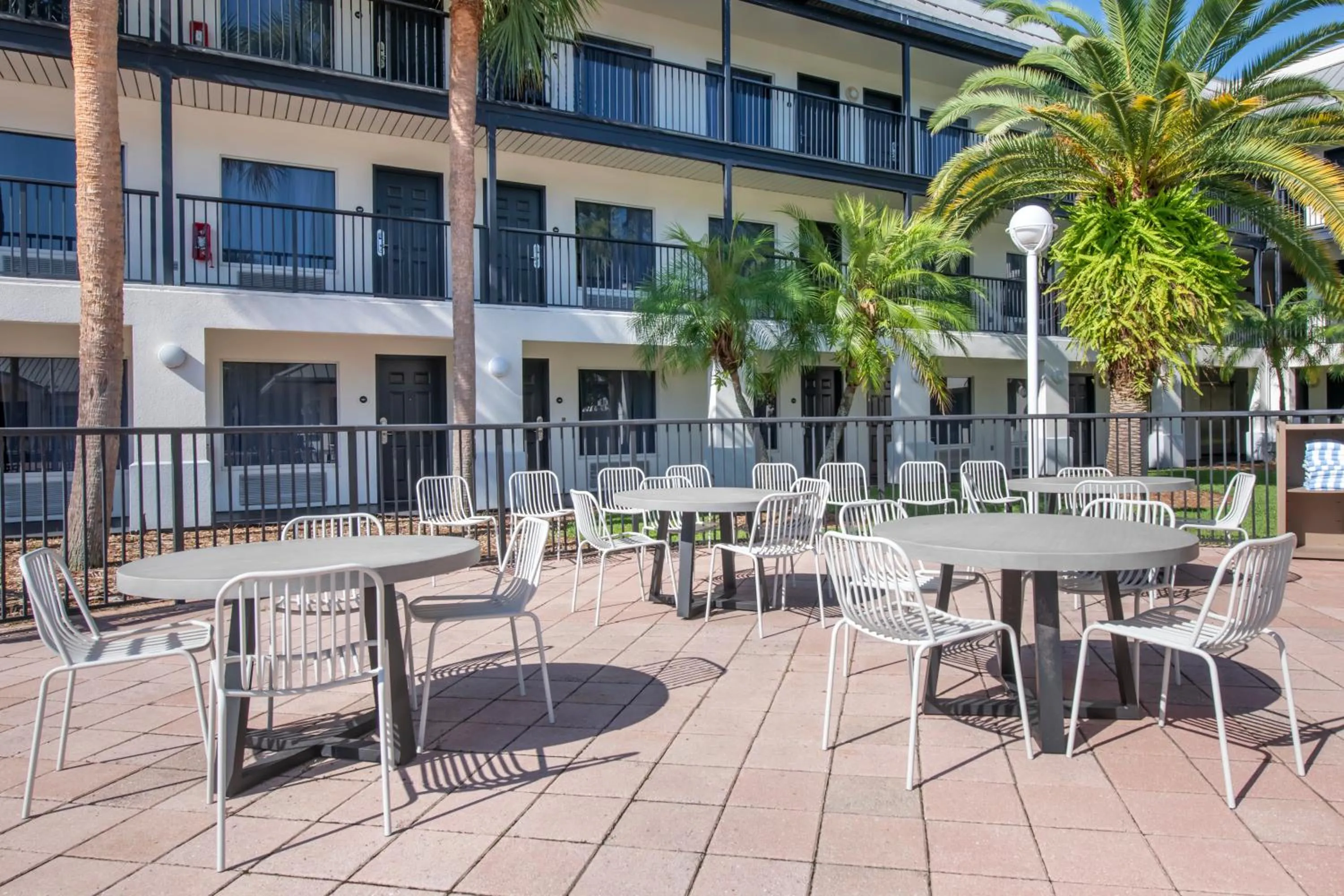 Restaurant/places to eat in voco Kissimmee Orlando by IHG