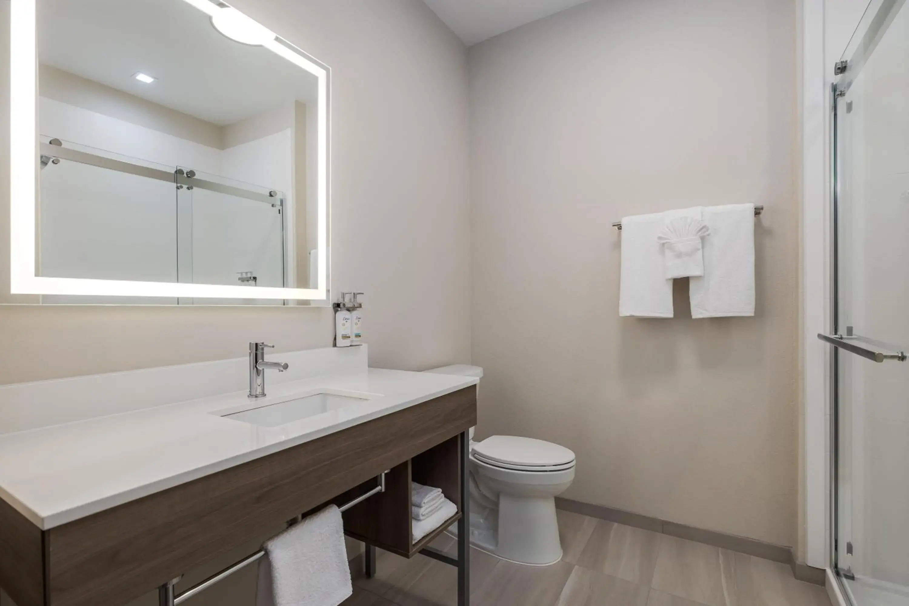 King Suite - Hearing Accessible/Non-Smoking in Holiday Inn Express & Suites Nacogdoches Southwest by IHG King Suite - Hearing Accessible/Non-Smoking in Holiday Inn Express & Suites Nacogdoches Southwest by IHG