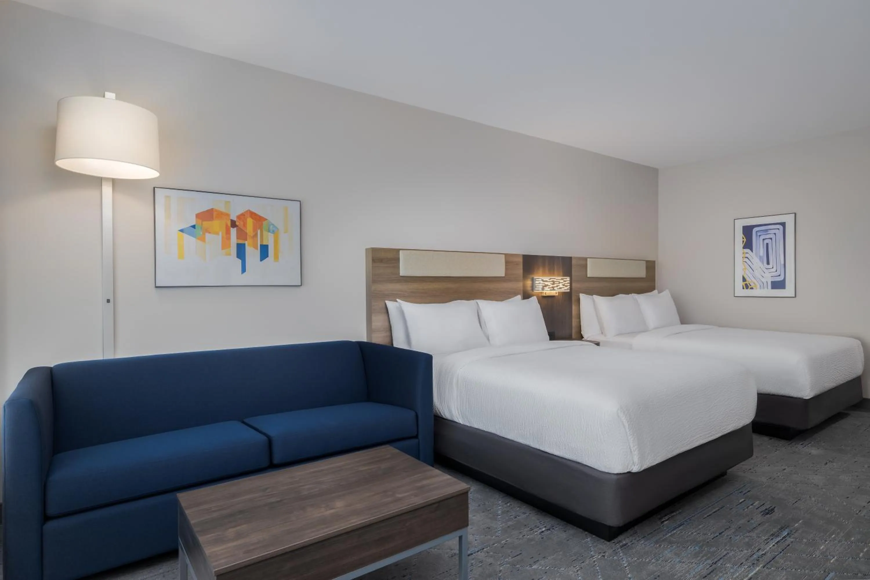 Bed in Holiday Inn Express & Suites Nacogdoches Southwest by IHG