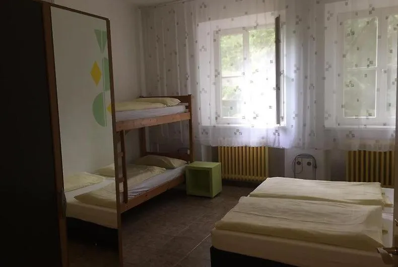 Bed in Jugendhotel Nürnberg