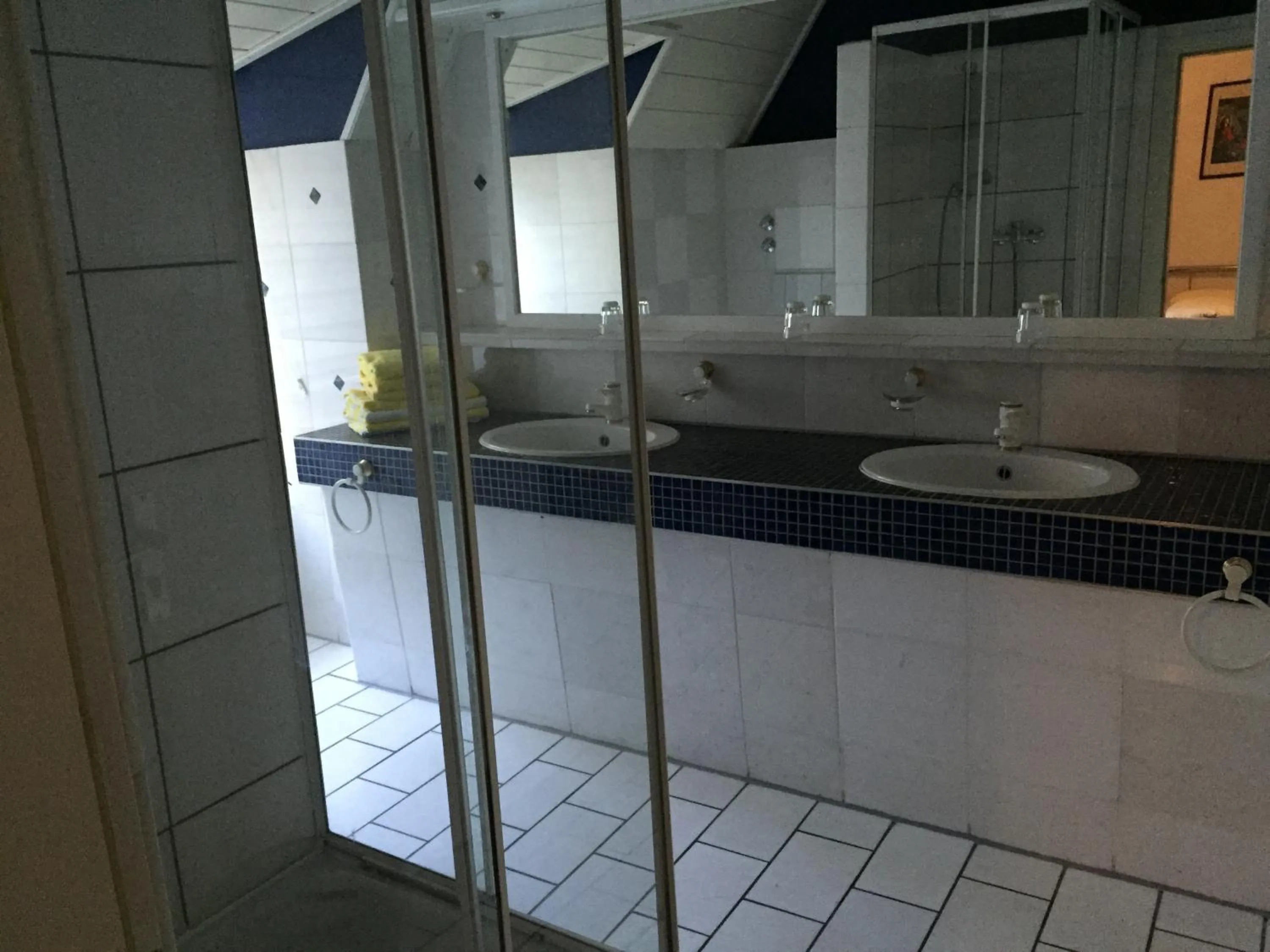 Shower in Jugendhotel Nürnberg