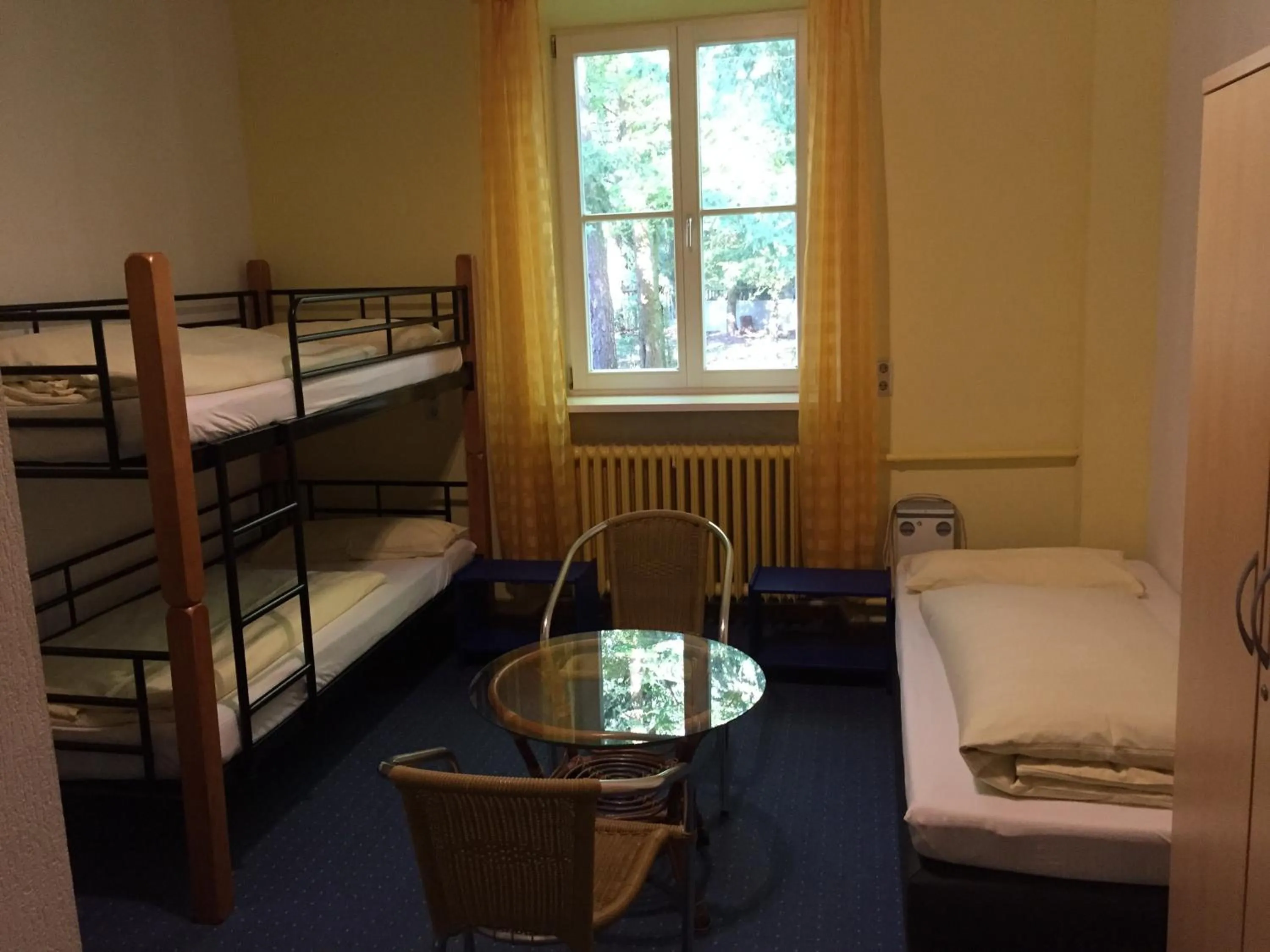 Bed in Jugendhotel Nürnberg