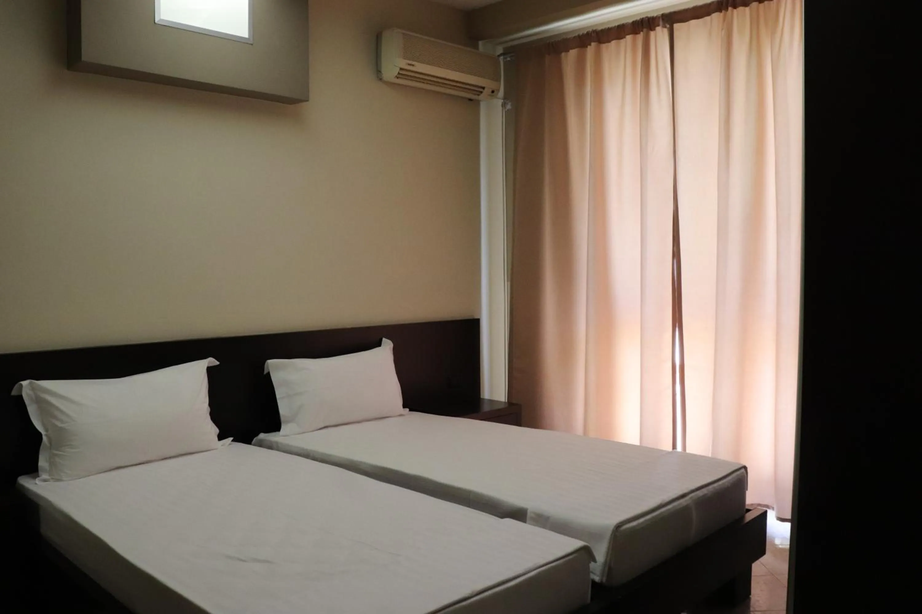 Double or Twin Room - single occupancy in Danis Hotel