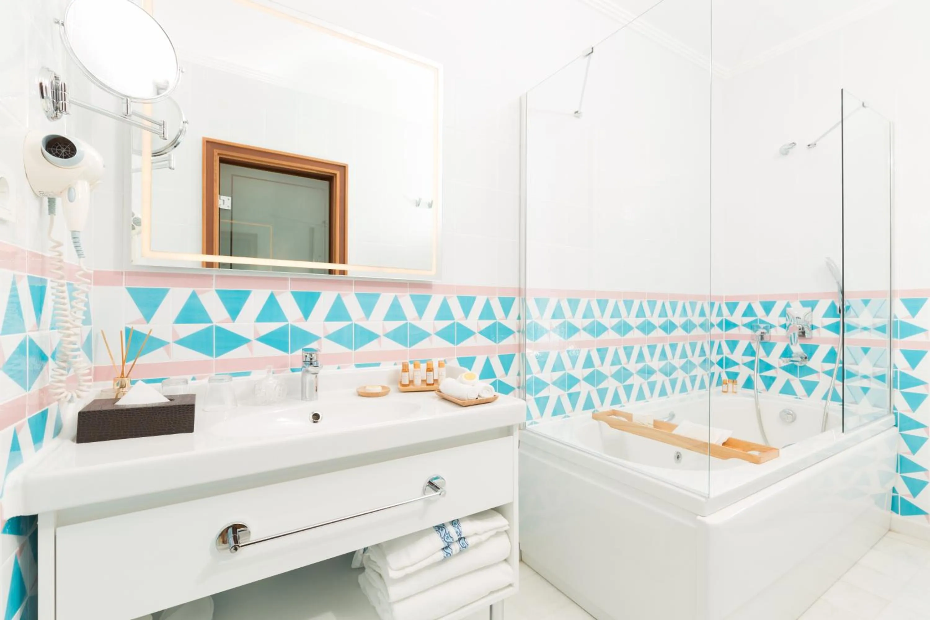 Bathroom in Lalahan Hotel