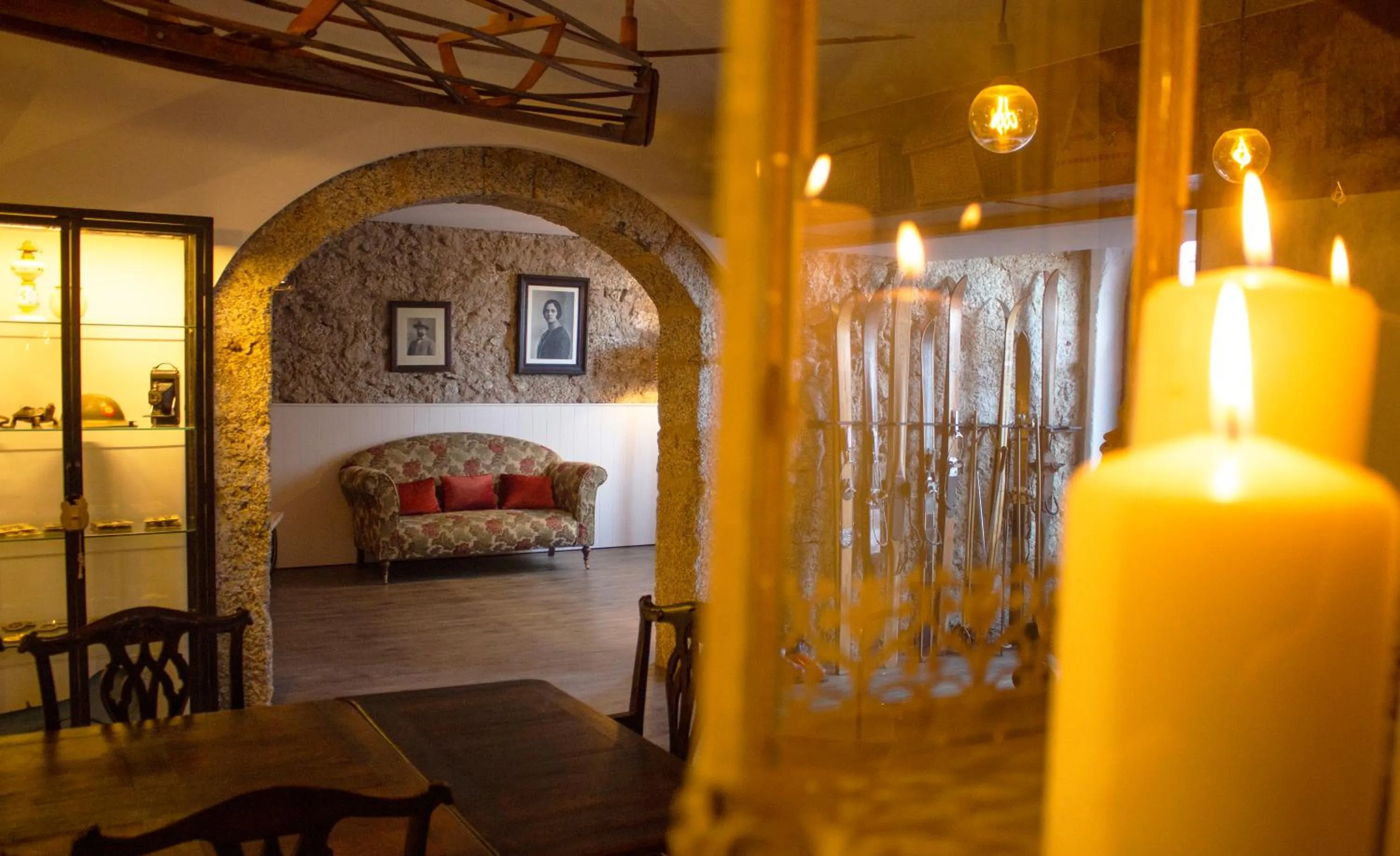 Living room, Bed in Casa com Historia