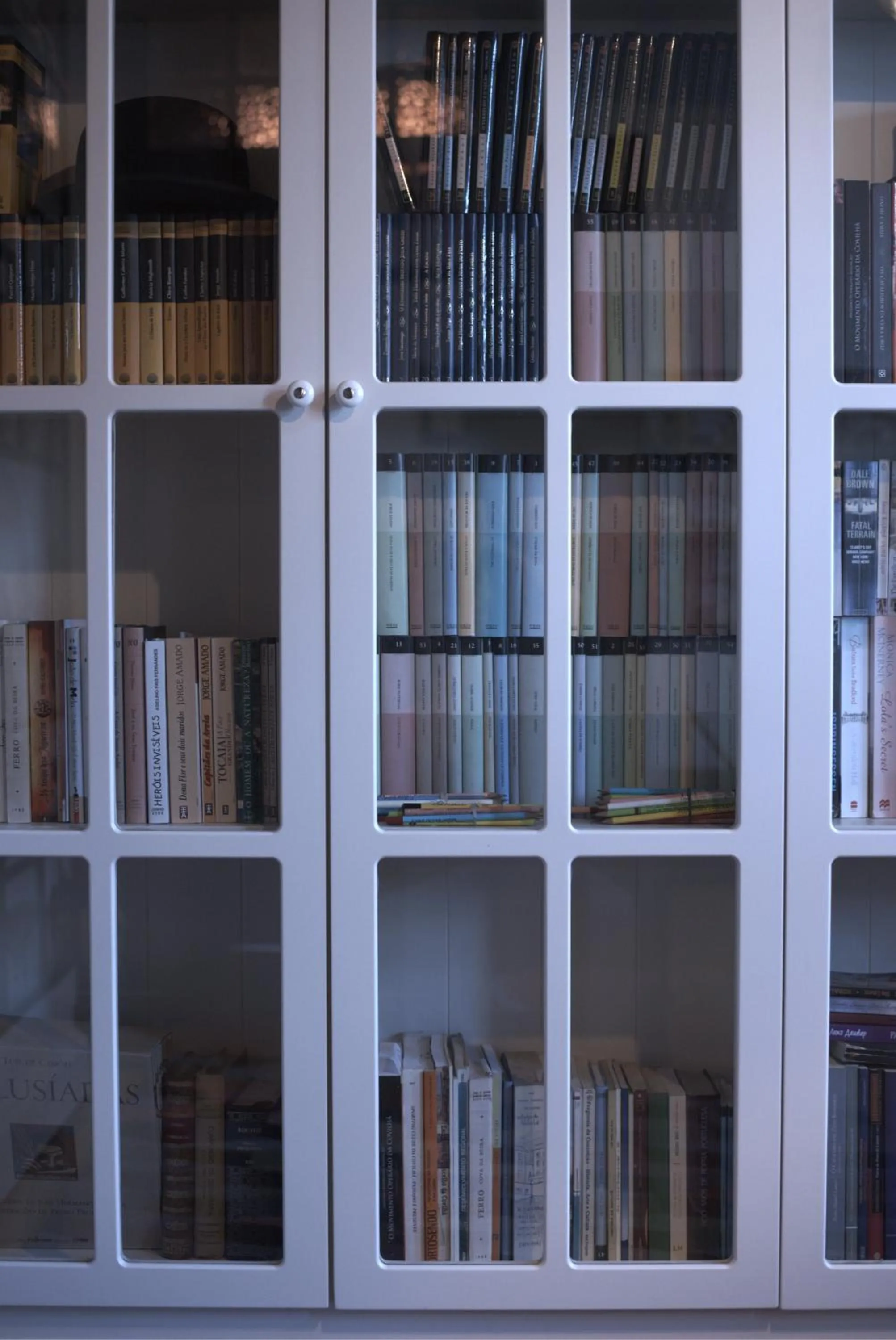 Library in Casa com Historia